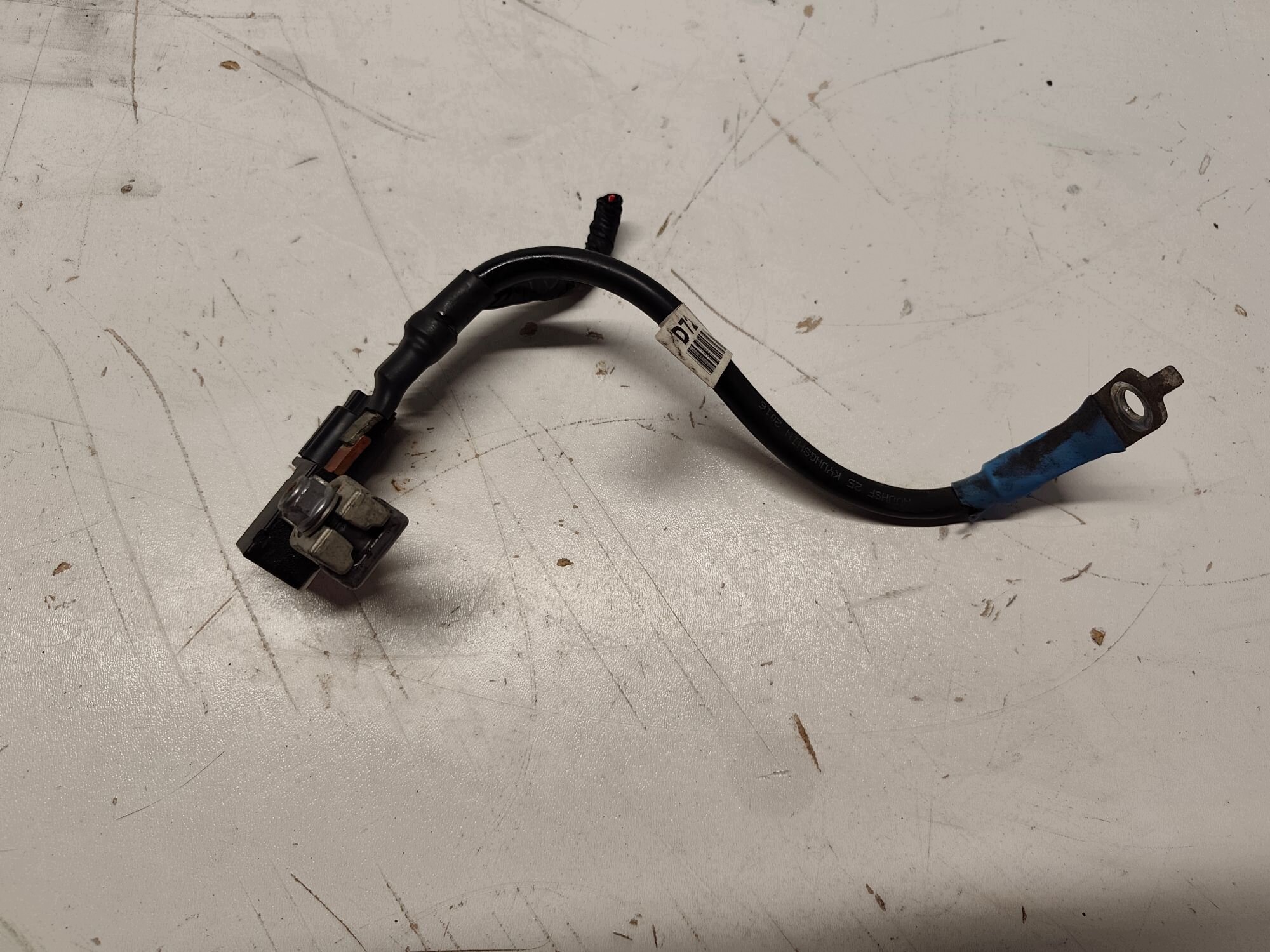 HYUNDAI TUCSON II Batteriemanagement Sensor 37180-D7200 2.0 CRDI 15-20