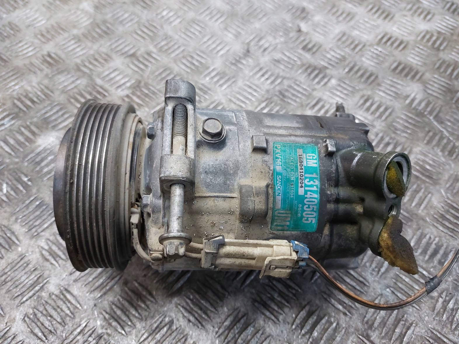 compressor compressor; of the air conditioning OPEL VECTRA C 13140505