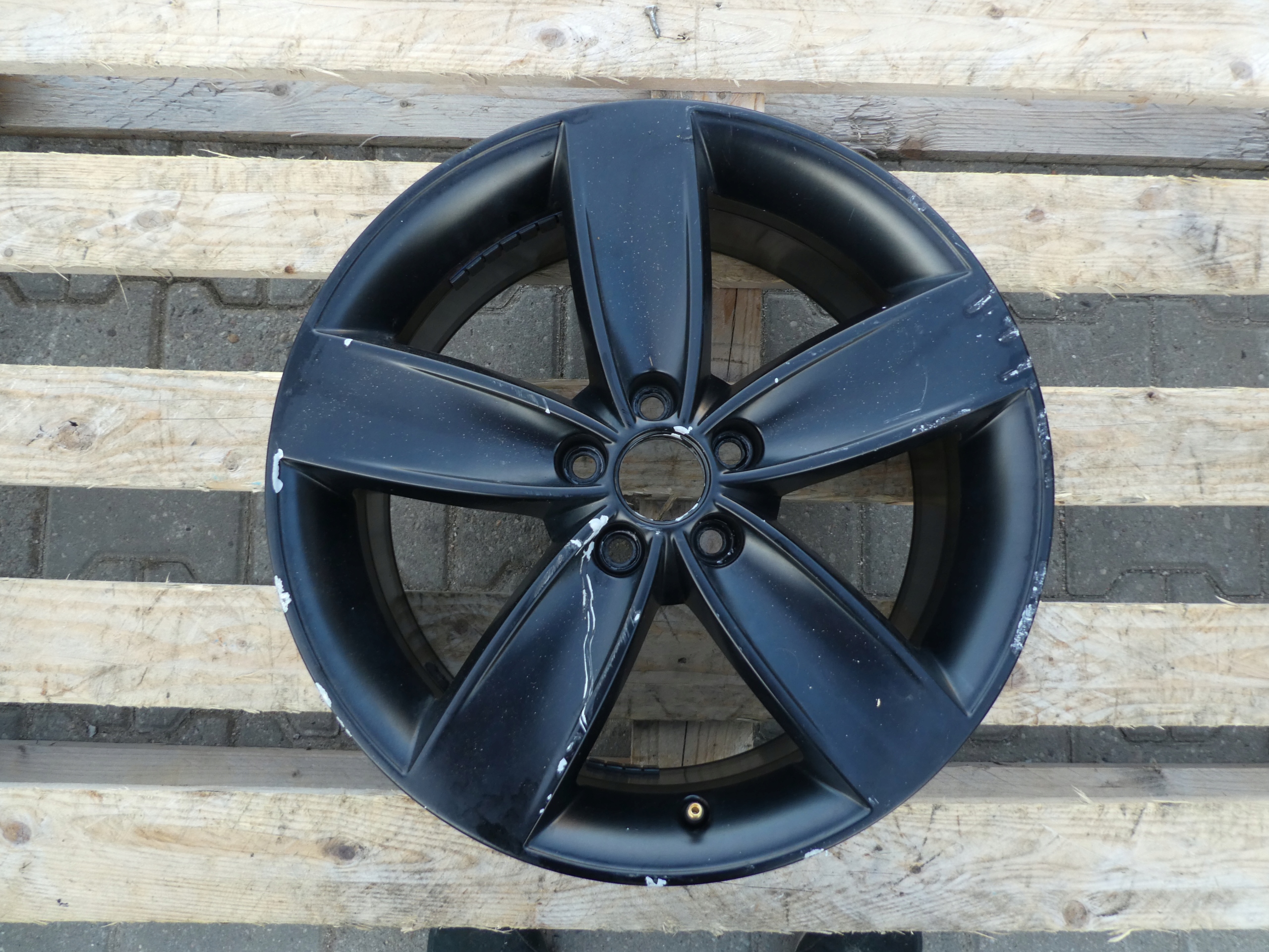 1X disk hliníkový disk VW POLO 6R0601025A