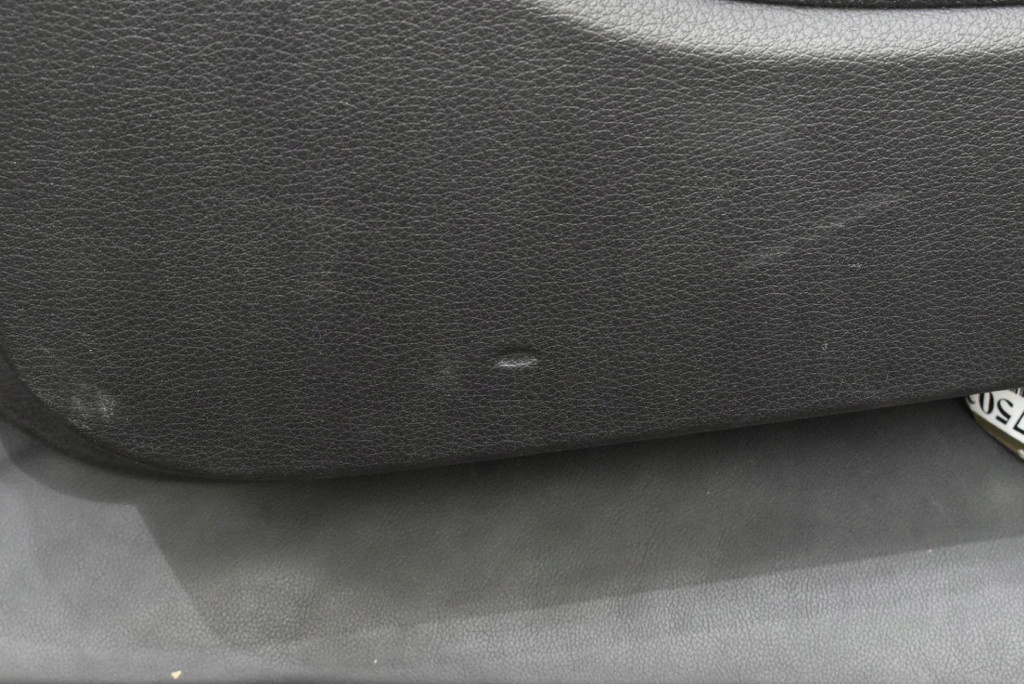 Sitz Sitze Halbleder Seite Seiten KOMPLET EU AUDI Q7 4L 05-09