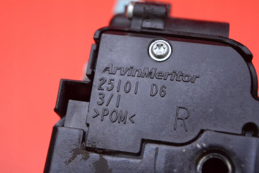 lock door right front front EU 3D1837016AC SKODA OCTAVIA 2 II 5D HB 08