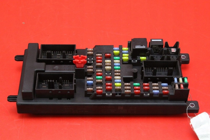 SKRZYNKA BEZPIECZNIKÓW RANGE ROVER I L320 3.0 TDV6