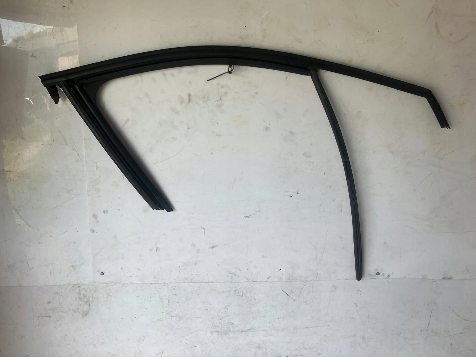 frame gasket door right front CITROEN C3 III 9813201880
