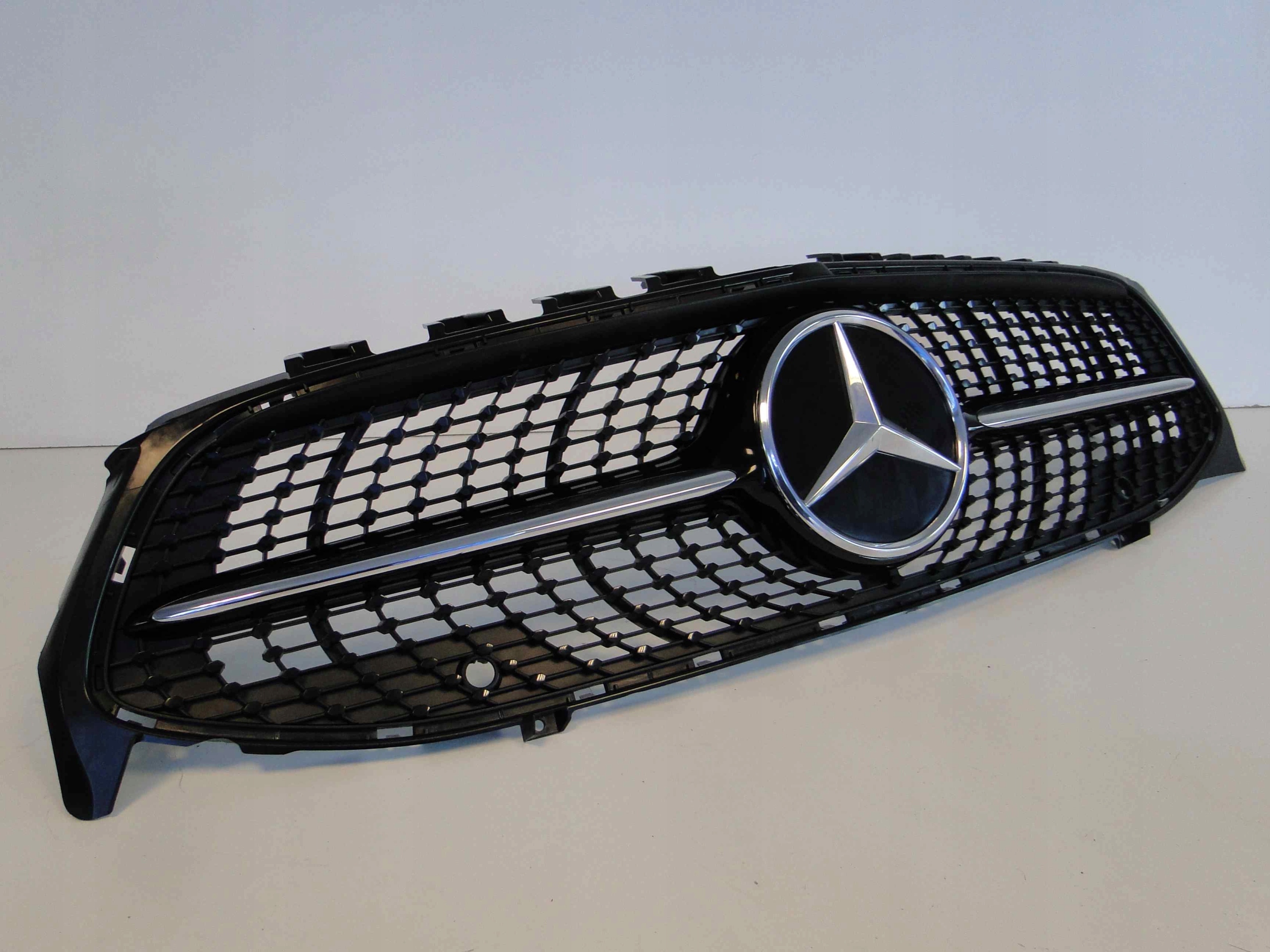 MERCEDES CLA 118 GRILL ATRAPA AMG NOWY ORYGINAŁ Typ samochodu Samochody osobowe