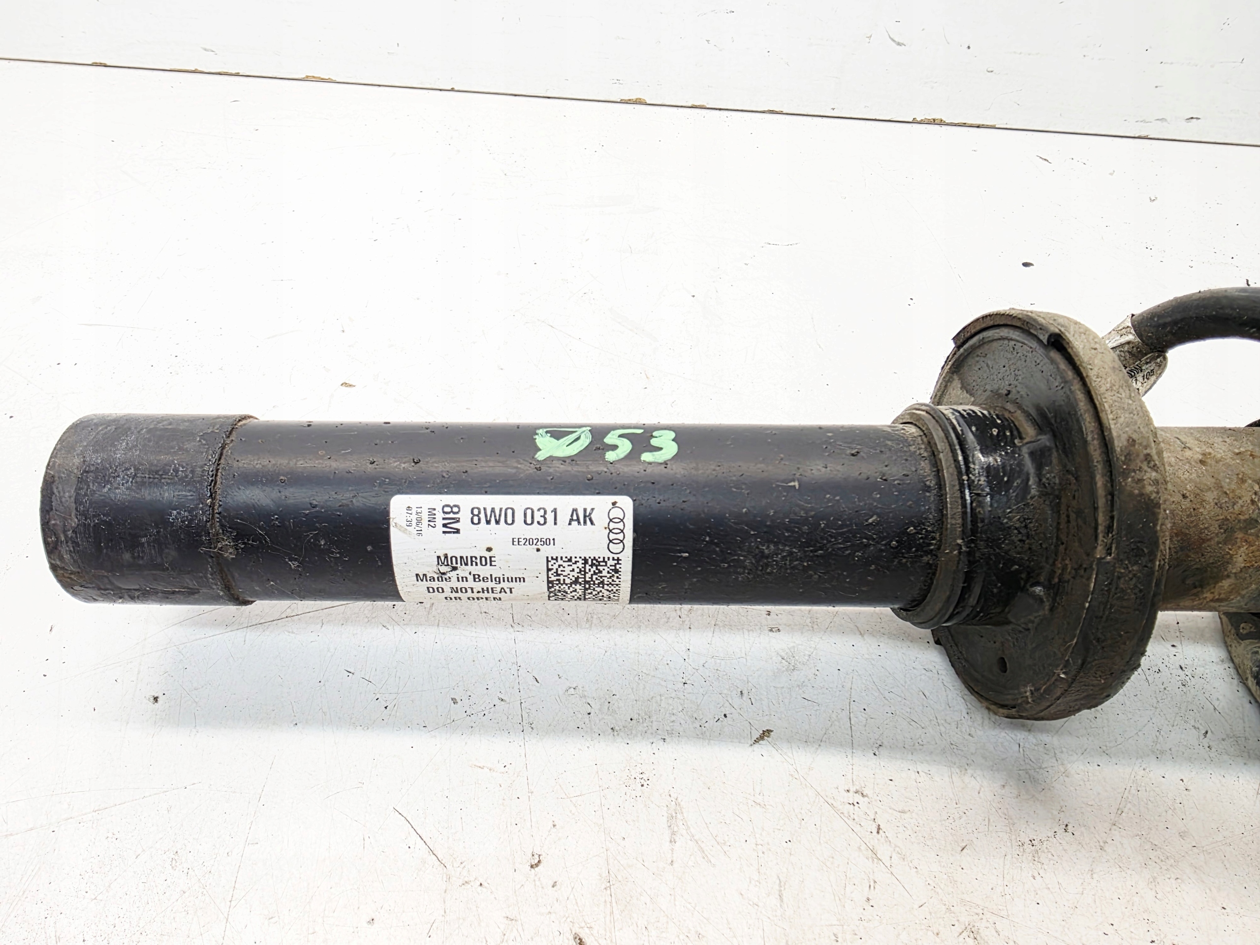 shock absorber left or right front AUDI A4 B9 A5 8W 8W0413031AK 8W0031AK
