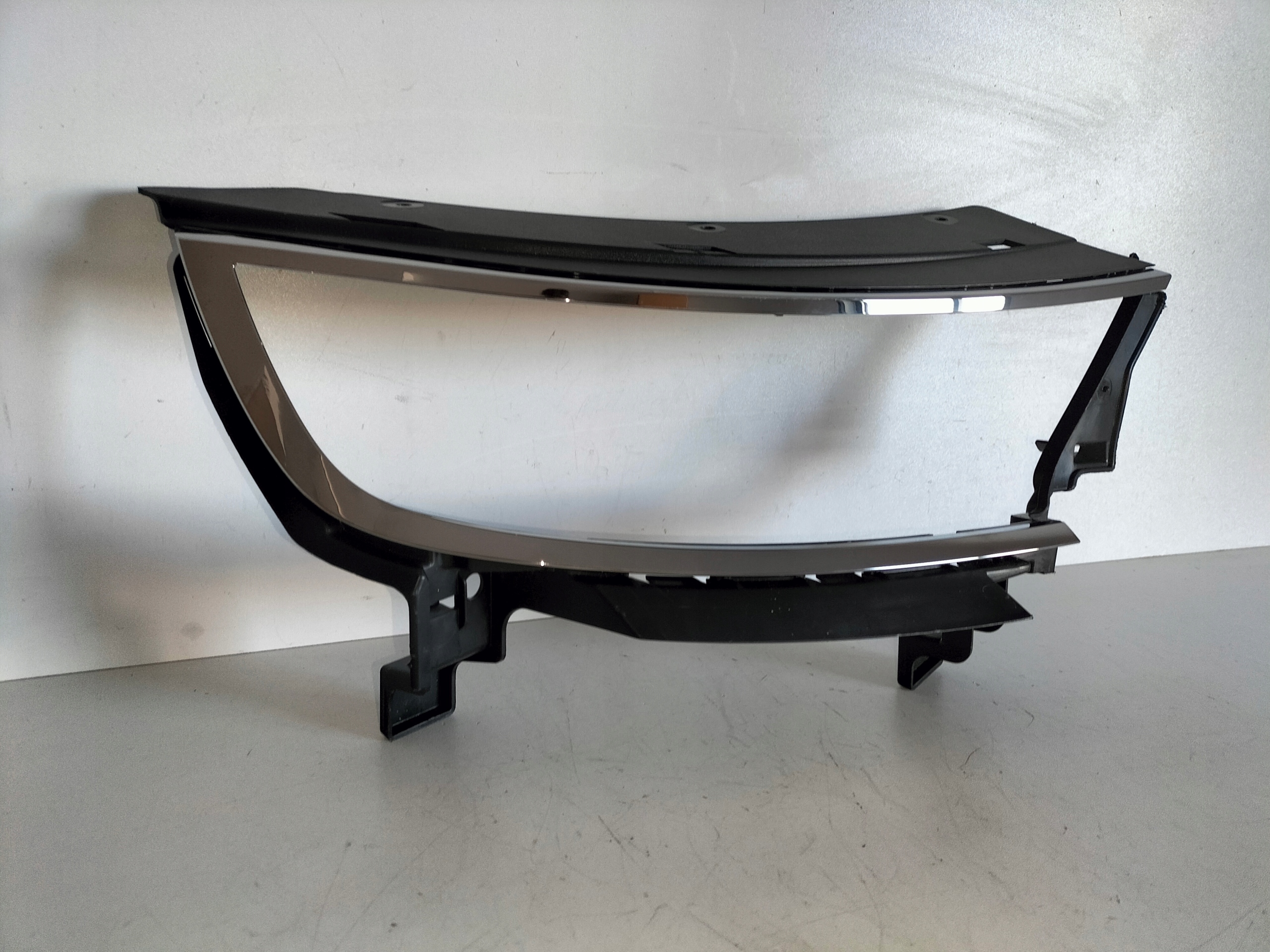 frame chrom holder lights reflektora front right OPEL MOKKA B II 20