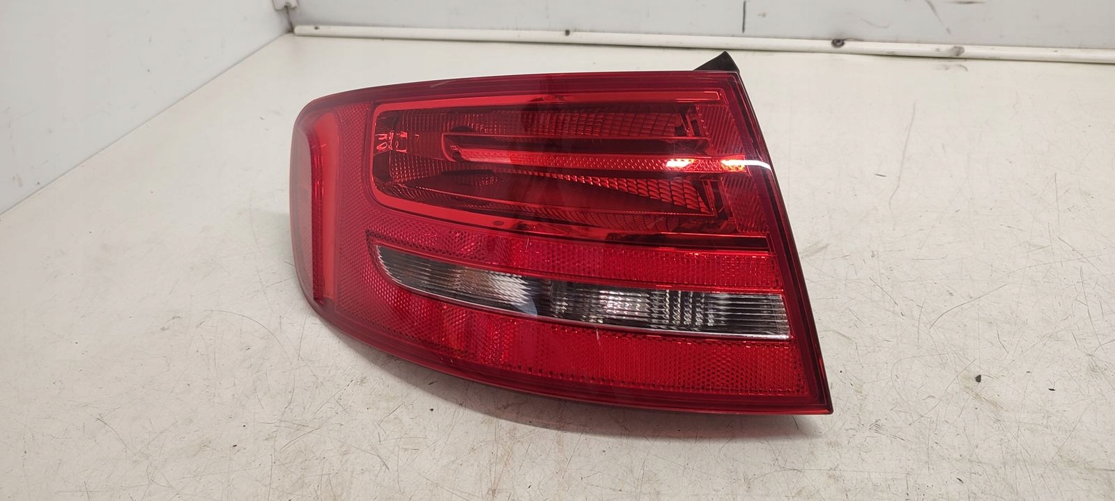 light rear part rear left Audi A4 B8