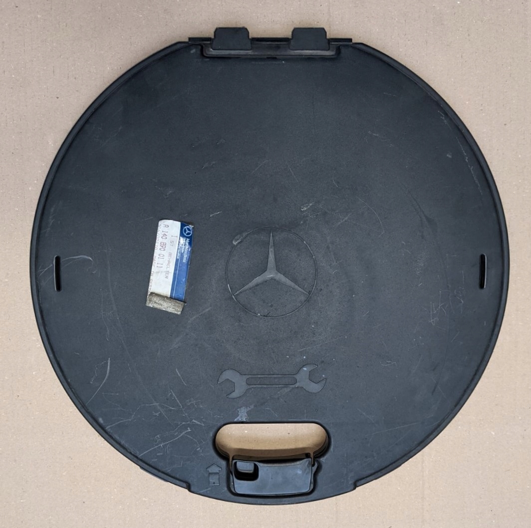 Mercedes - Benz A 1408900111 schowek Producent części Mercedes-Benz OE