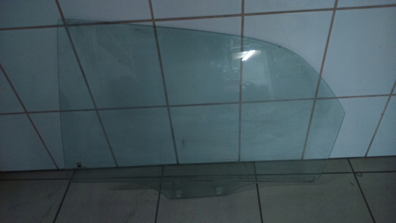 KIA CLARUS 1 2 SEDAN KOMBI 95-01 SZYBA LEWA TYLNA