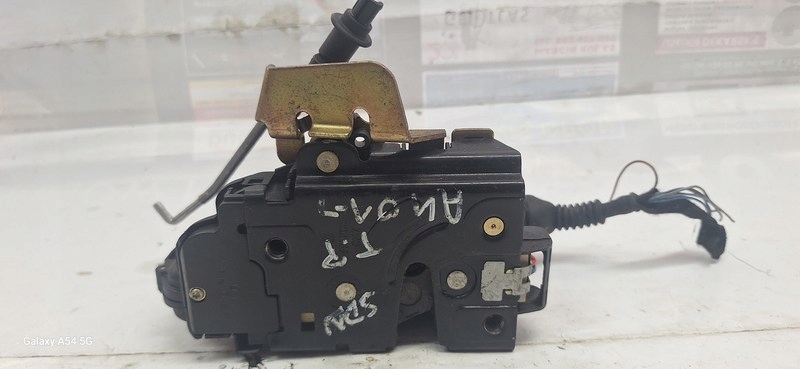 lock door AUDI A4 01- right rear part 4B0839016D