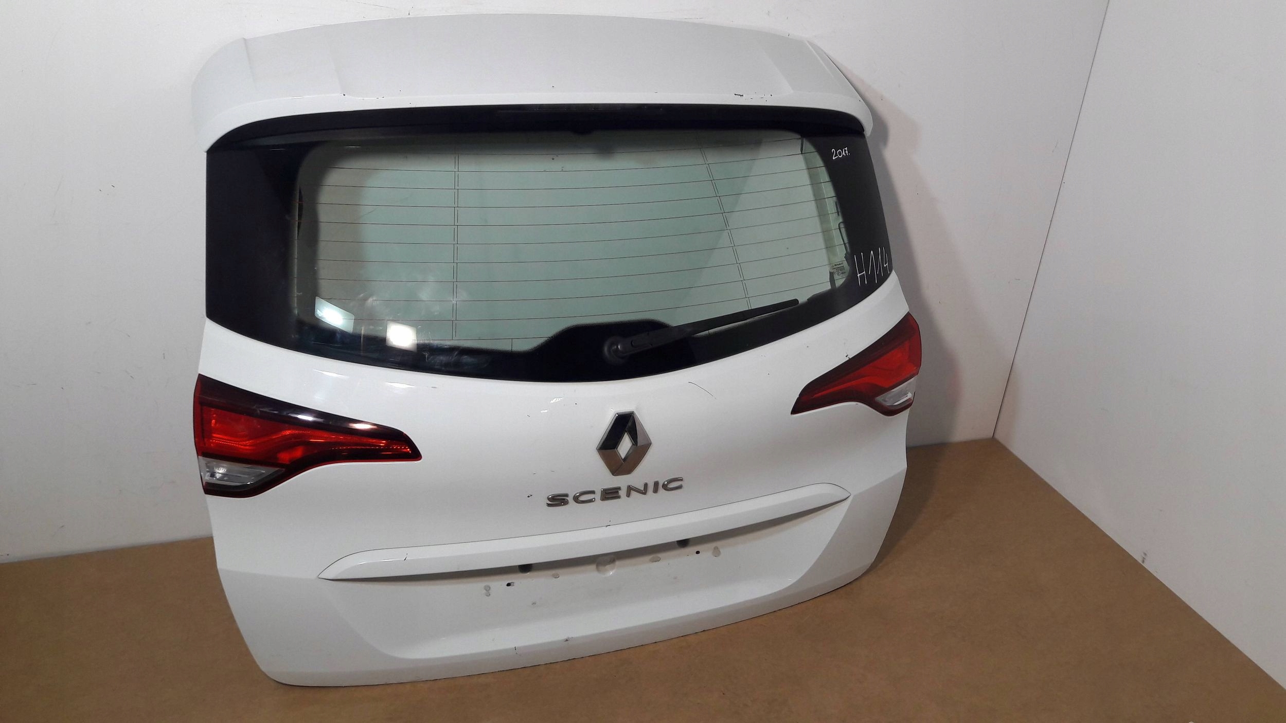 Renault Scenic IV rear trunk door boot 2017 (H114)