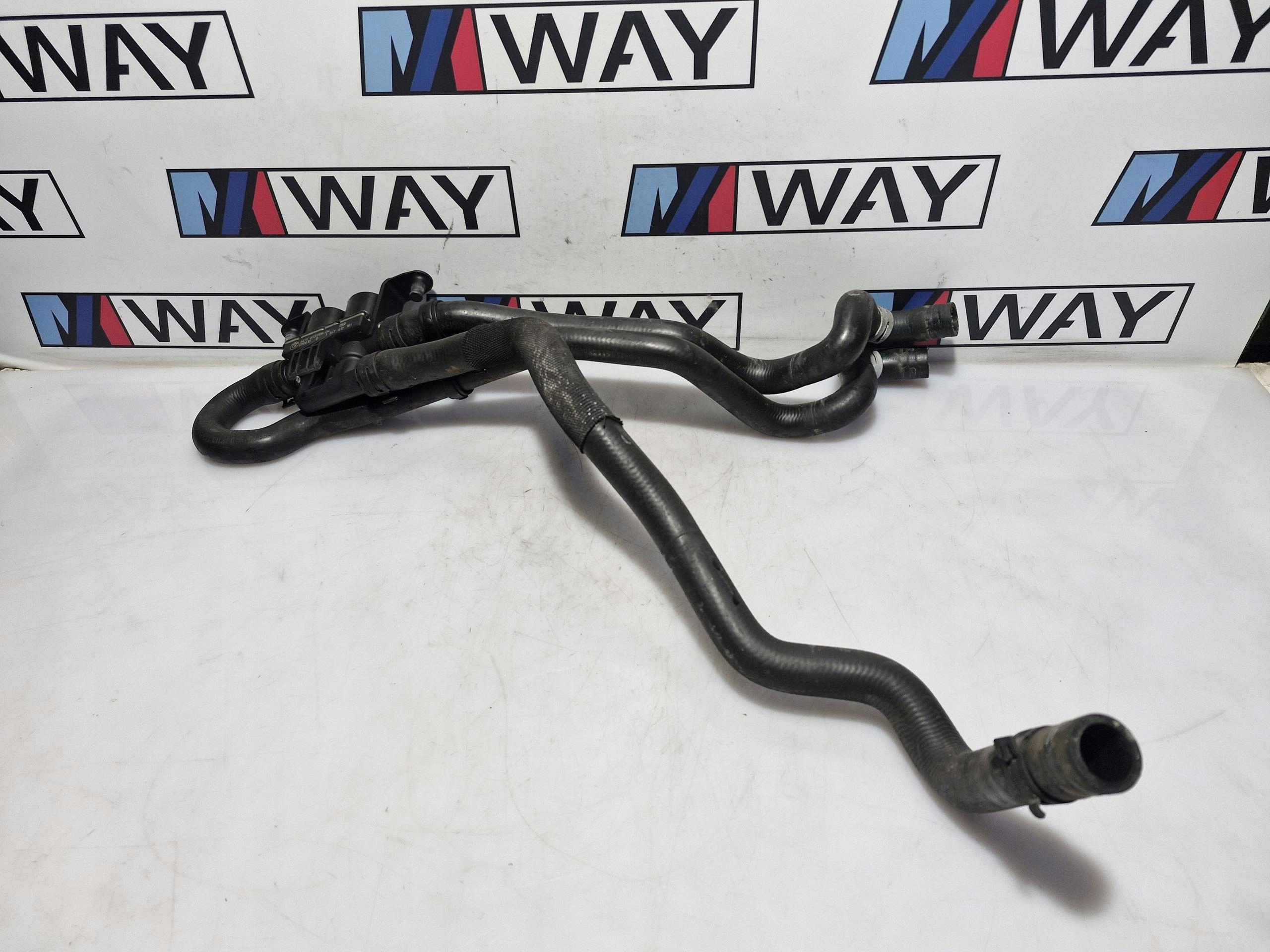 6931708 BMW E60 E61 pumpa vode crijeva
