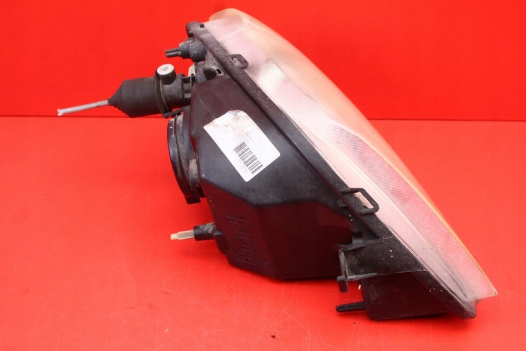 REFLEKTOR left light front EU 89029771 DACIA LOGAN 1 and 04-08