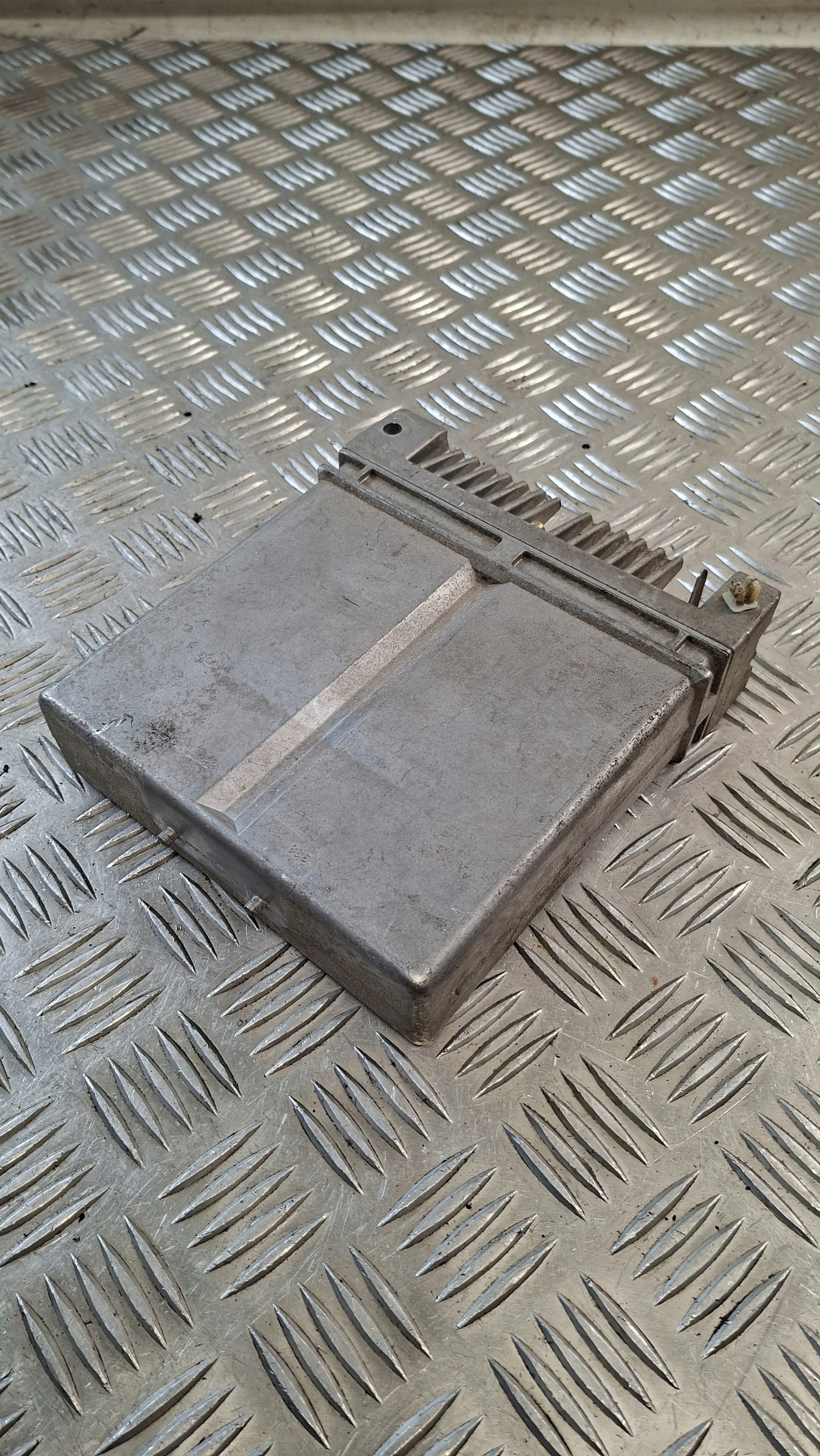 module control unit ABS IVECO EUROCARGO 0265150307