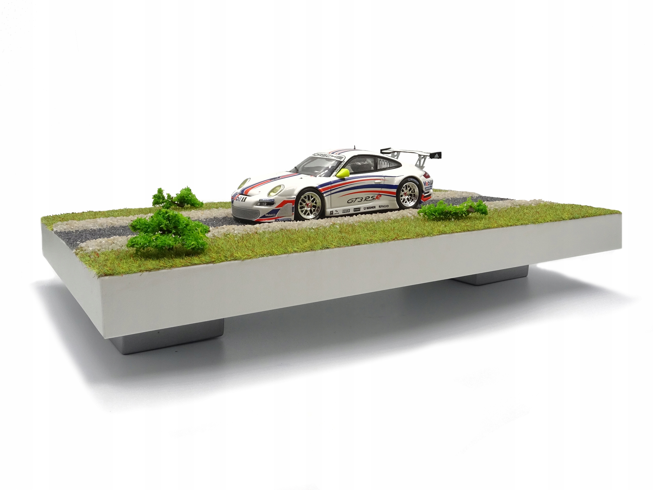 

Diorama droga asfaltowa podstawka 24x14cm 1:43