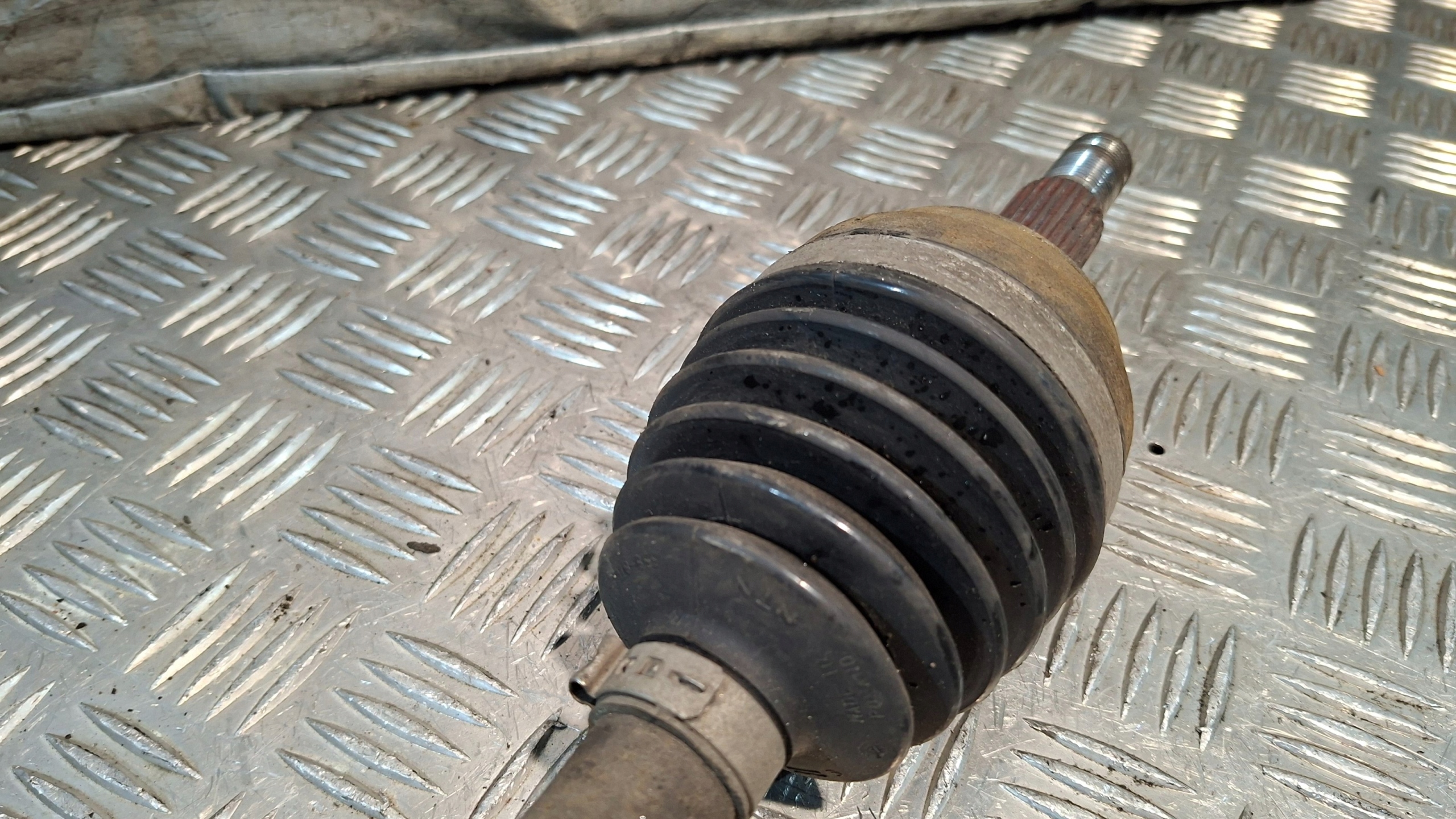semi-axis left RENAULT CLIO III 1.6