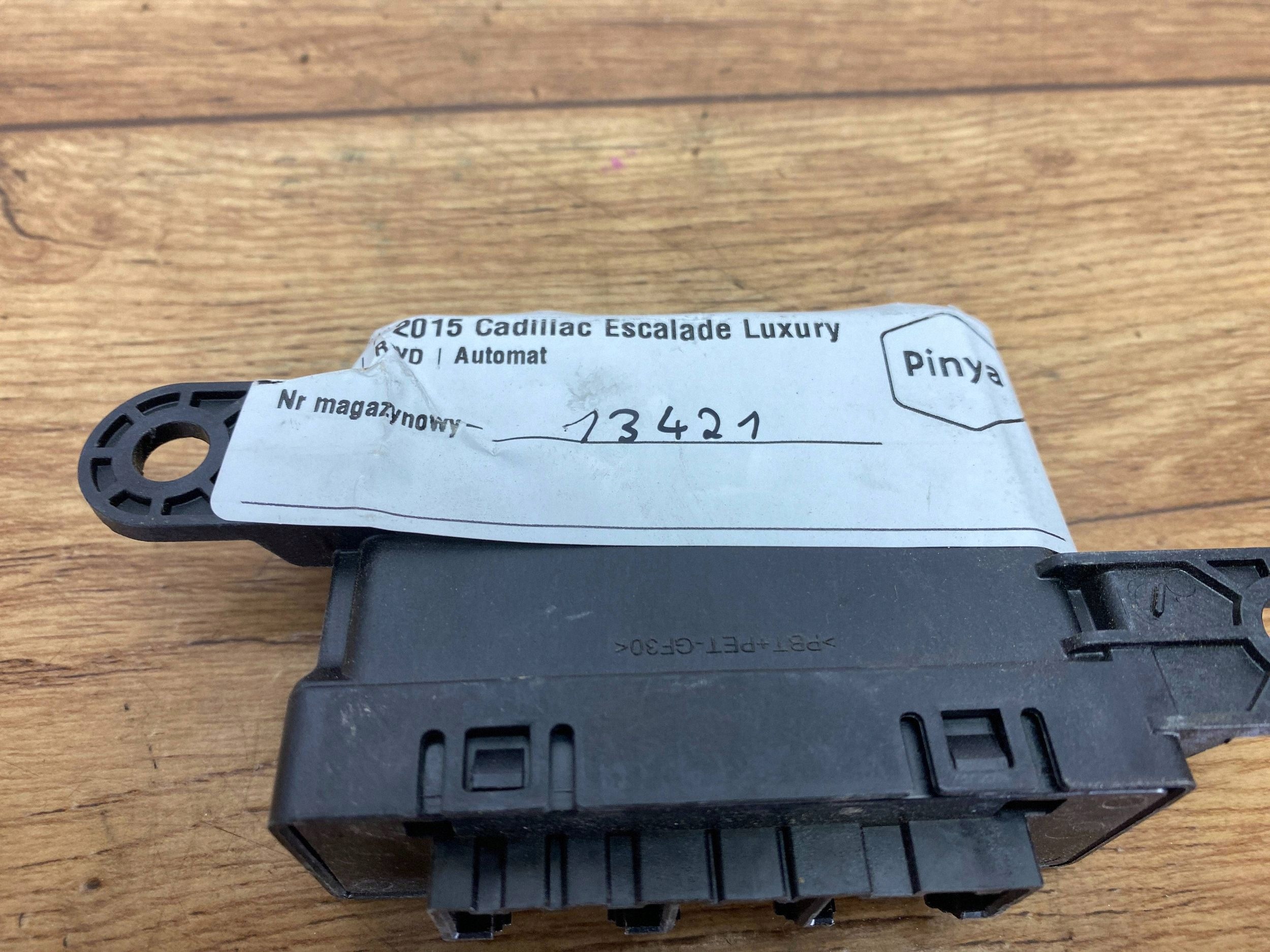 module PDC Cadillac Escalade IV 2015+