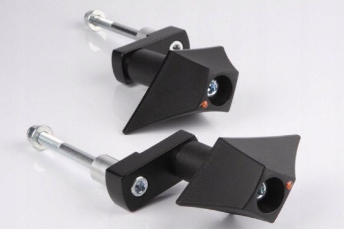 Crash Pad Renner TRIUMPH STREET TRIPLE R 13 Weight with packaging 1 kg