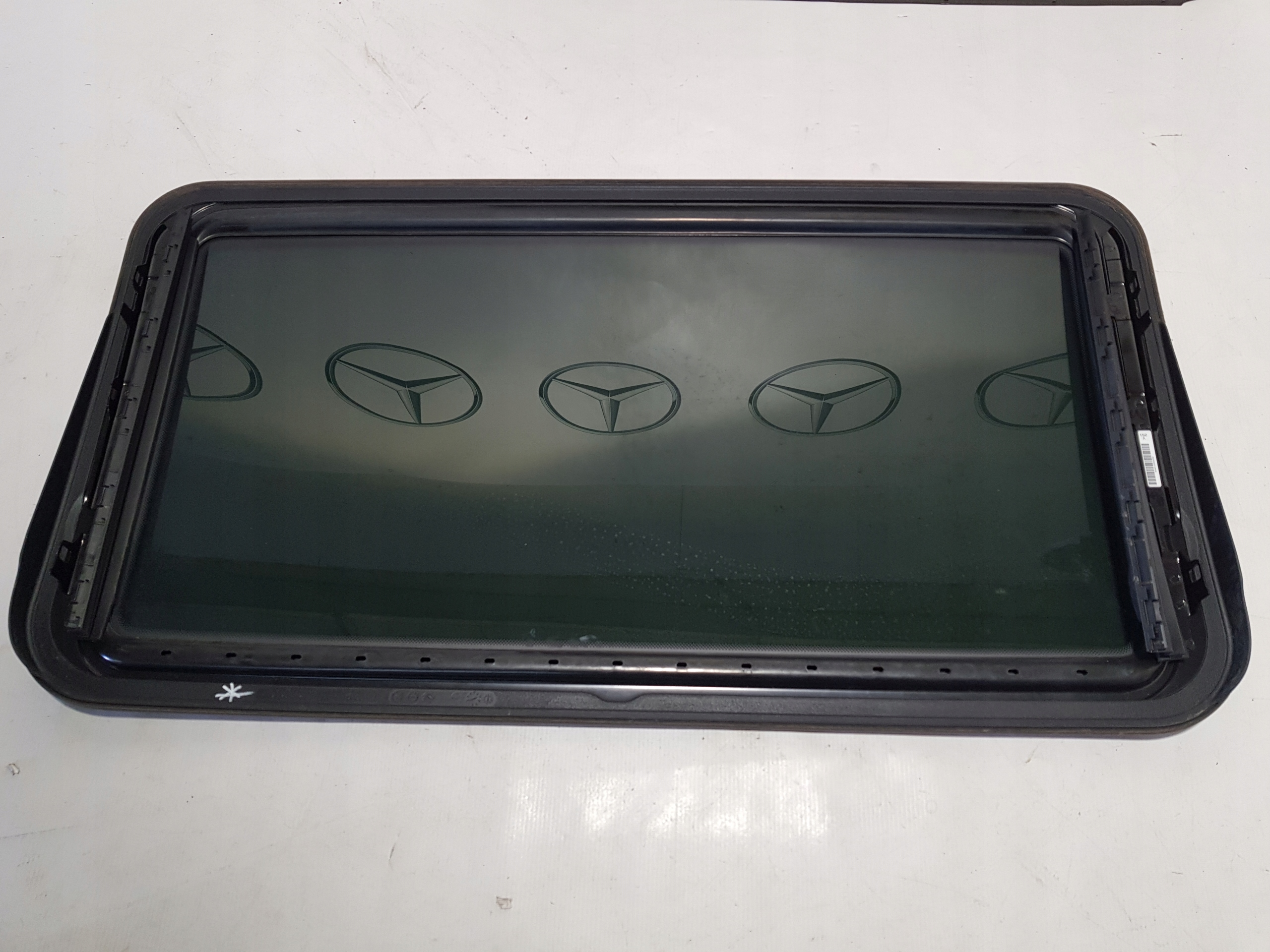 Schiebedach FENSTER MERCEDES W251 A2517800021