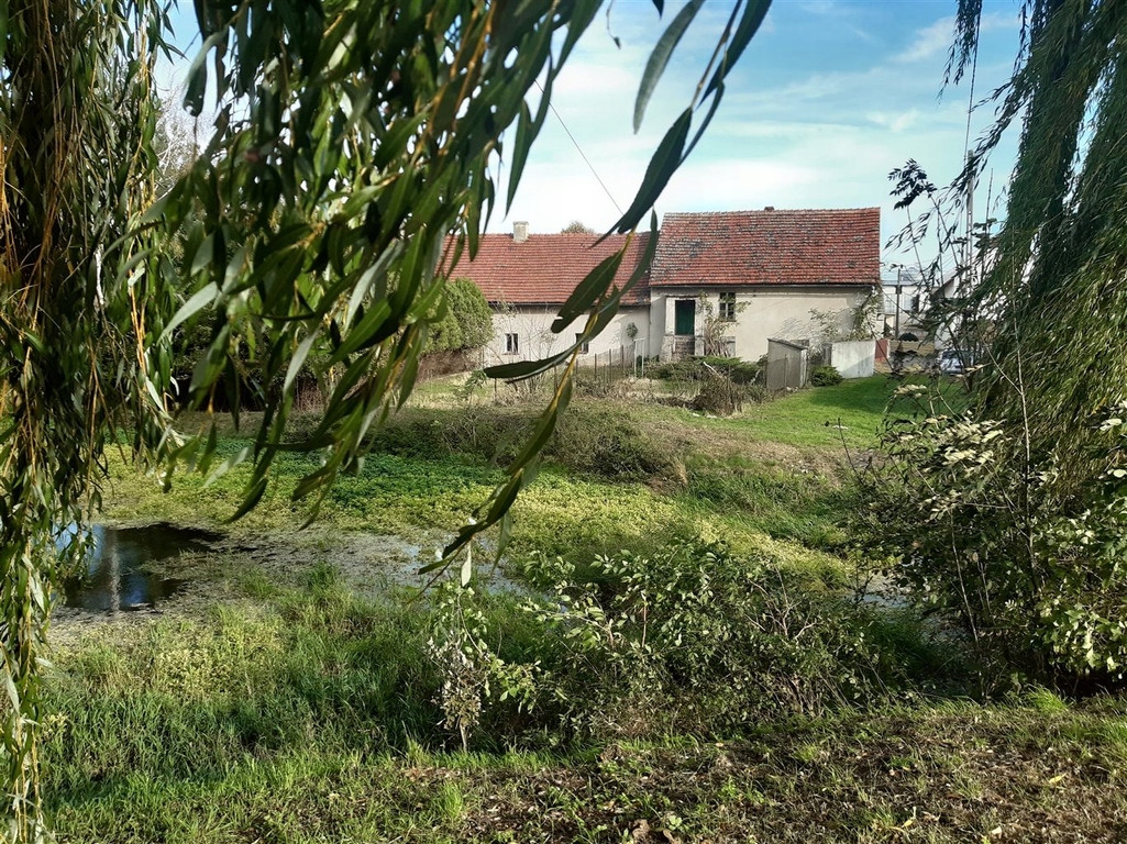 Dom, Rożniątów, Strzelce Opolskie, Strzelecki, 150 m²