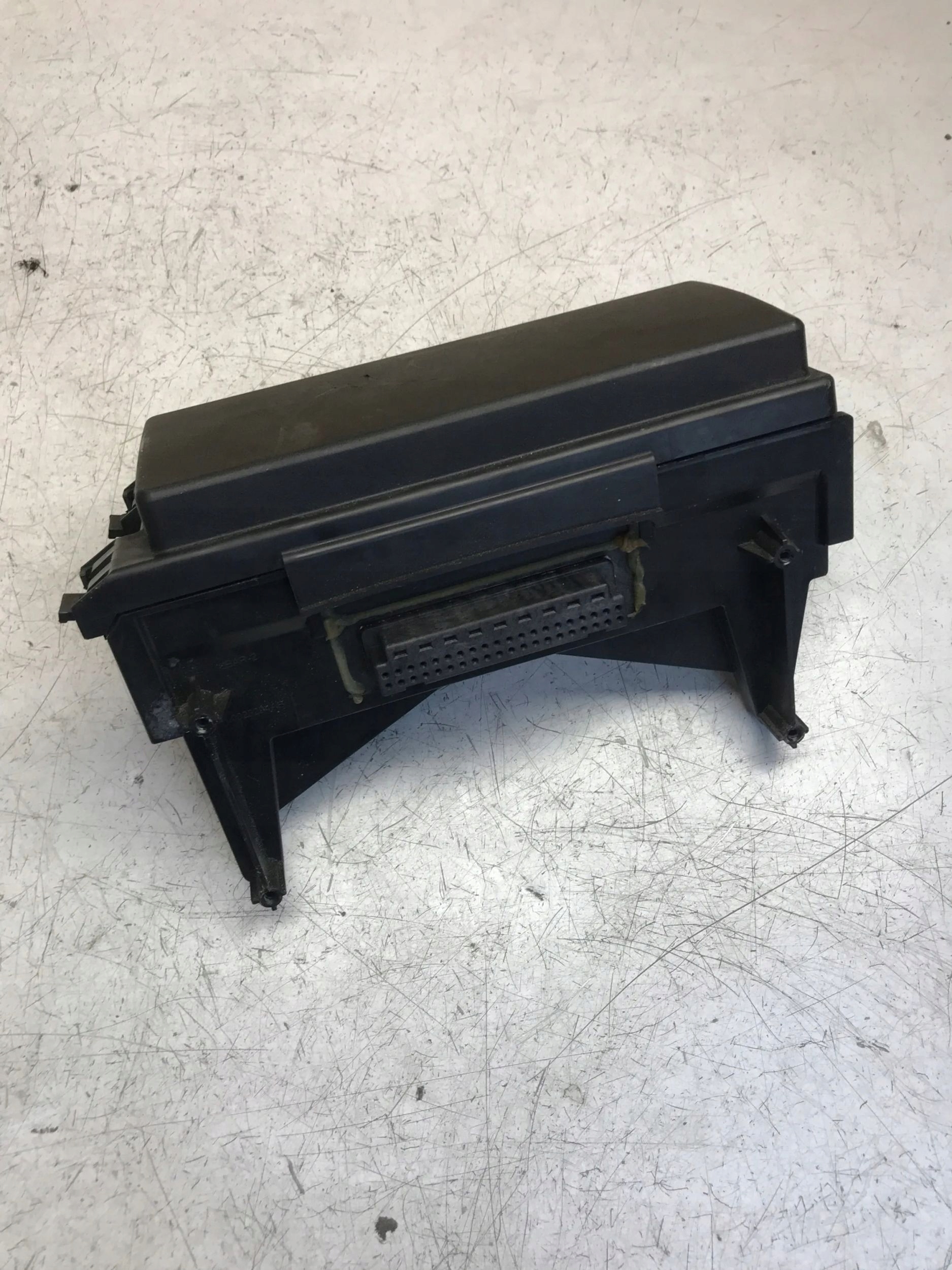 Module fusibles JEEP CHEROKEE WK 3.0 CRD