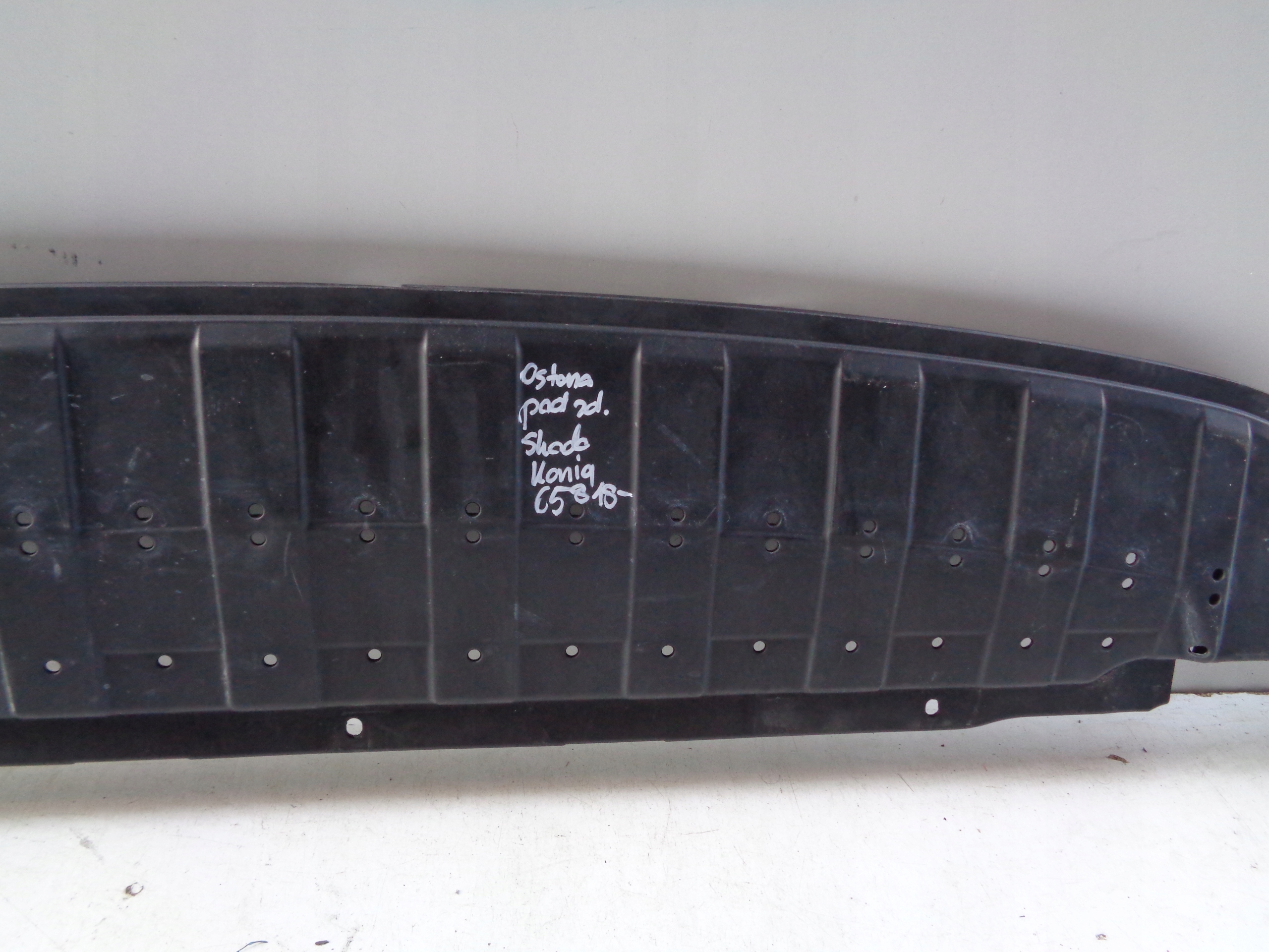 cover below front bumper AUDI Q5 II 80A 16