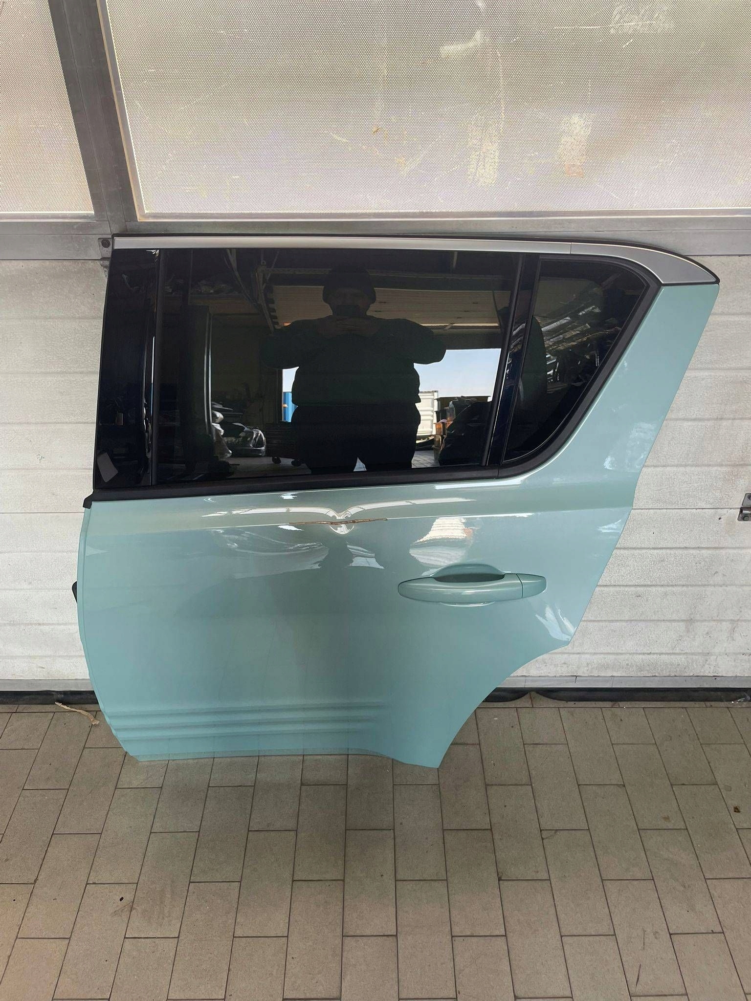 ajtó hátsó far strona bal Renault 4 BIYYY