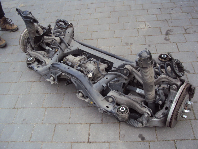 ПОДВЕСКА ЗАДНЕЕ БАЛКА МОСТ RANGE ROVER EVOQUE II