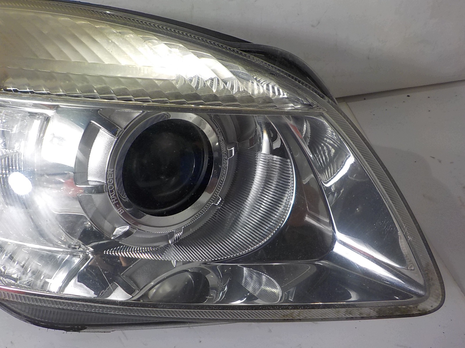SKODA FABIA II light right front front UK