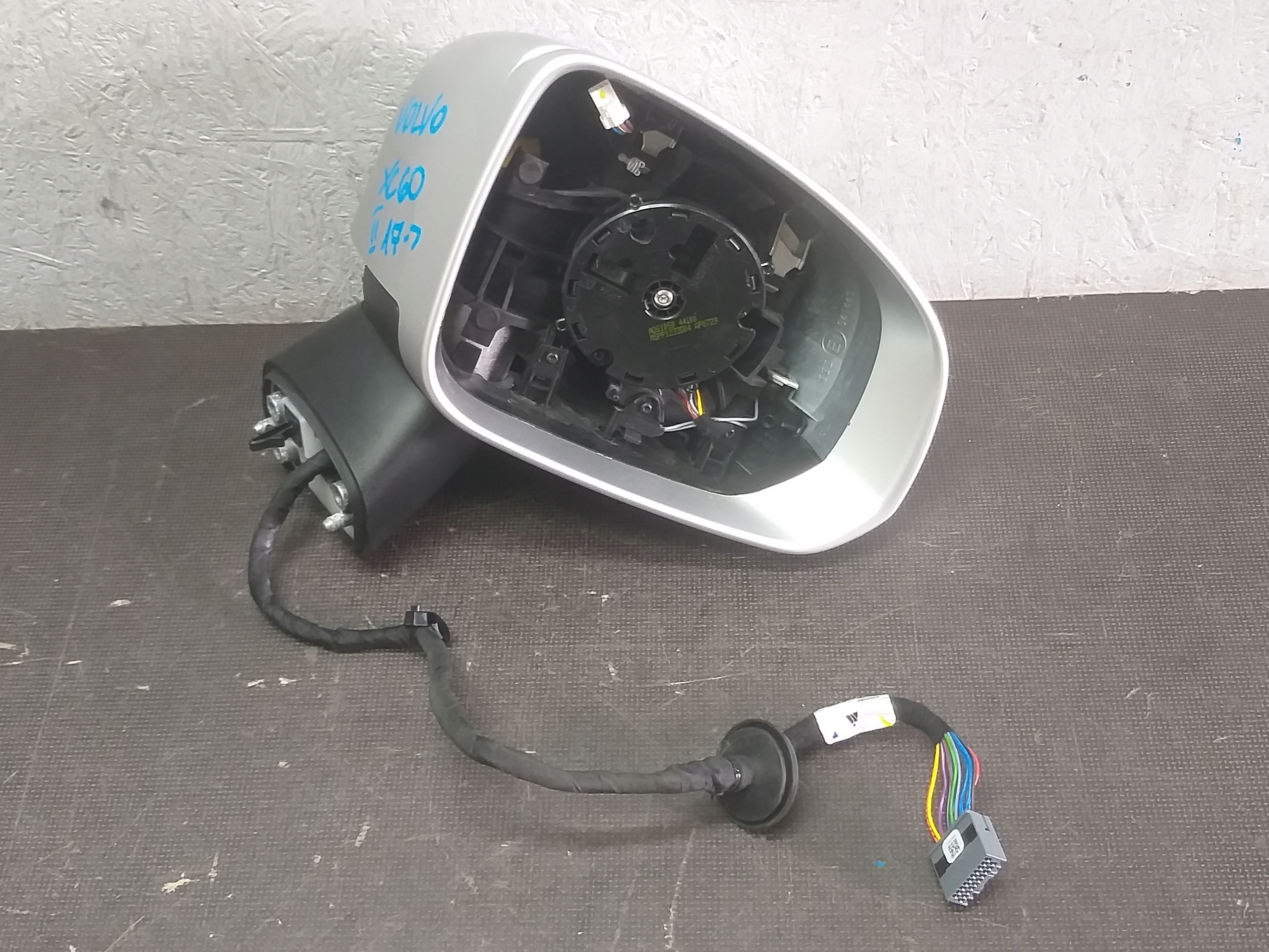MIRROR RIGHT VOLVO XC60 II 2 17- 14PIN