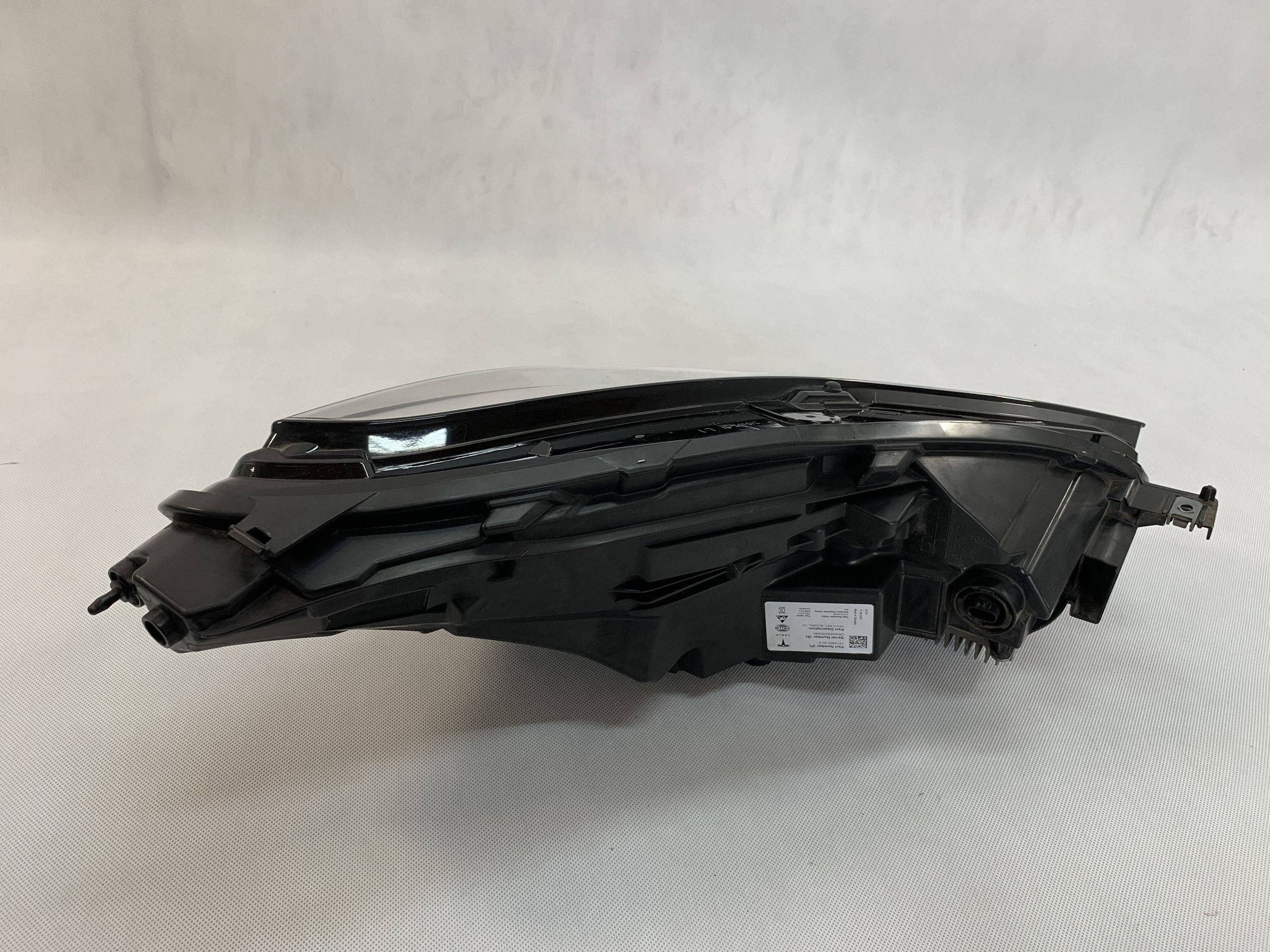 Reflektor light left Tesla 3 III Lift Model Y 20 Fullled 1514952-20-E 09.26