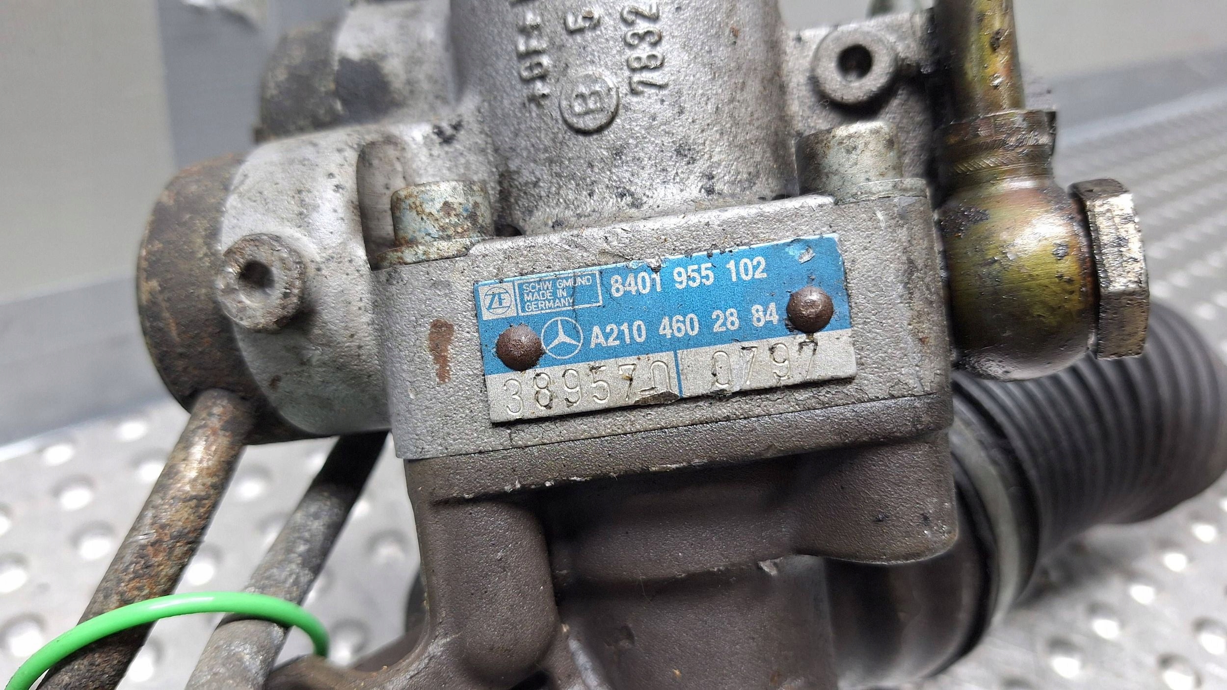 servo control A2104602884 MERCEDES E-KLASA W210