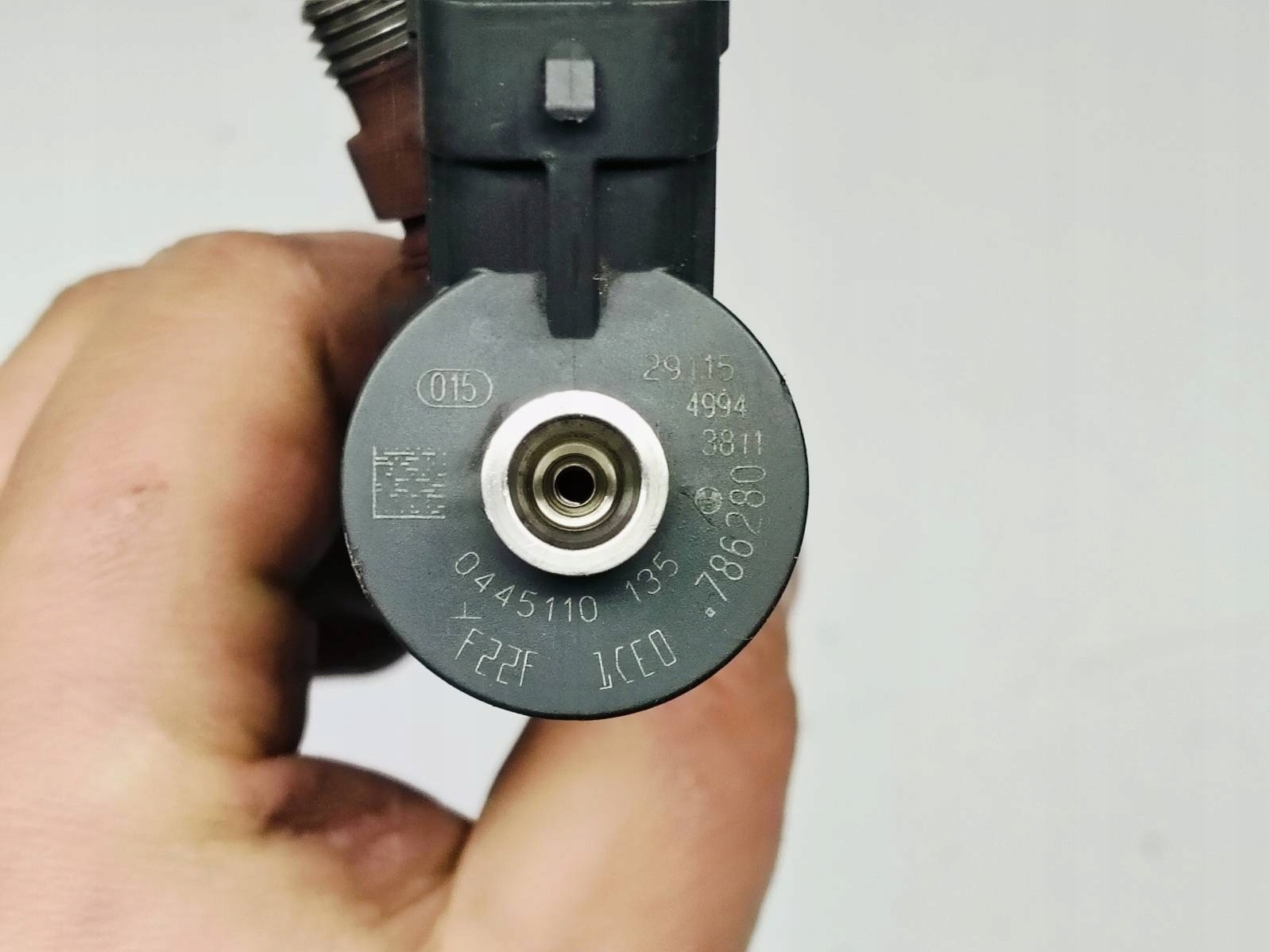 nozzle injector Peugeot 206 1.4 HDI 0445110135