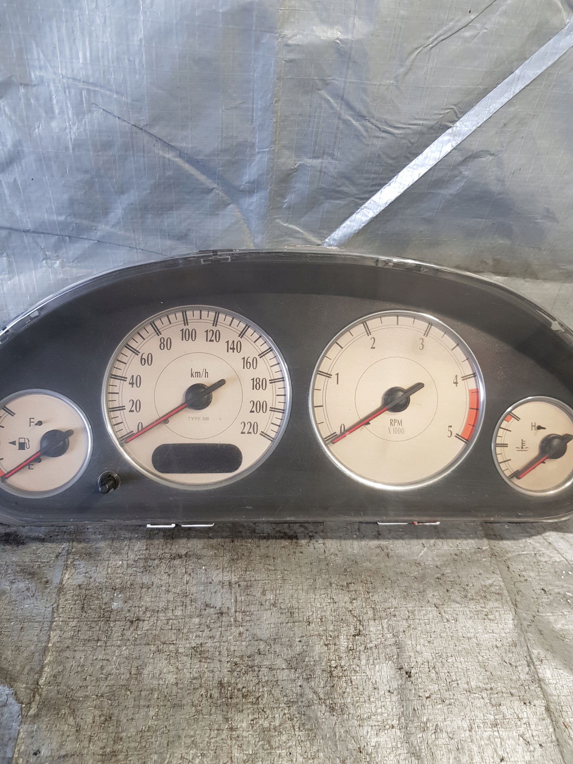 dials VOYAGER 4 2.5 CRD R528AD