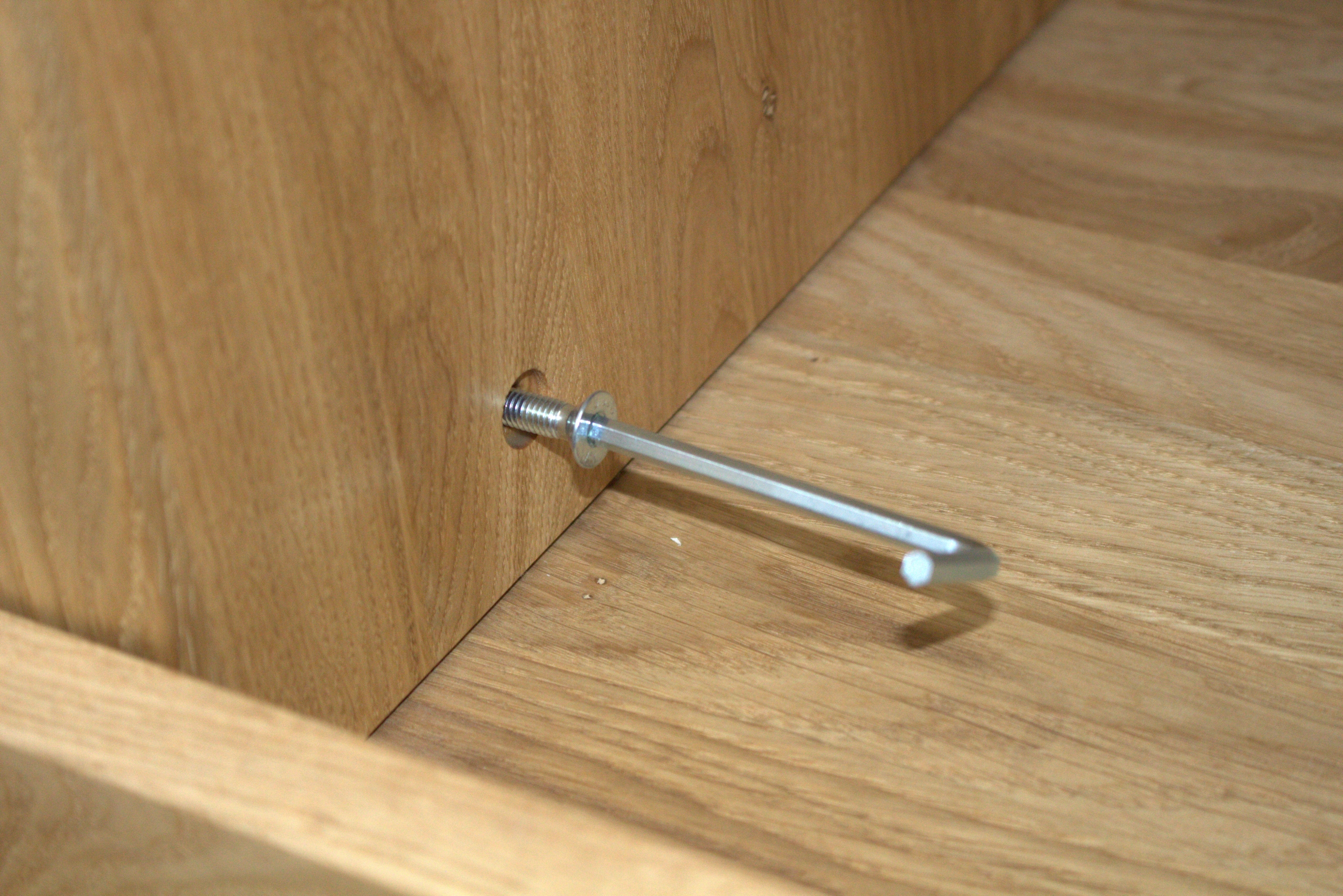 Stolik kawowy, loftowy stolik, lity dąb, solidny. Głębokość mebla 60 cm