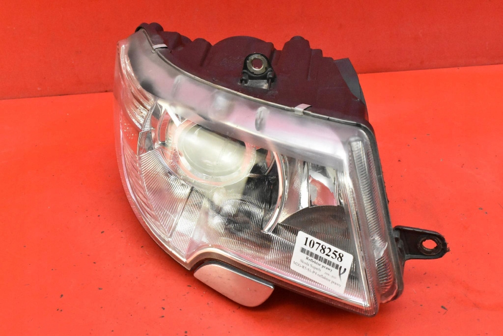 REFLEKTOR right light front lens EU SKODA SUPERB 2 II 08-13