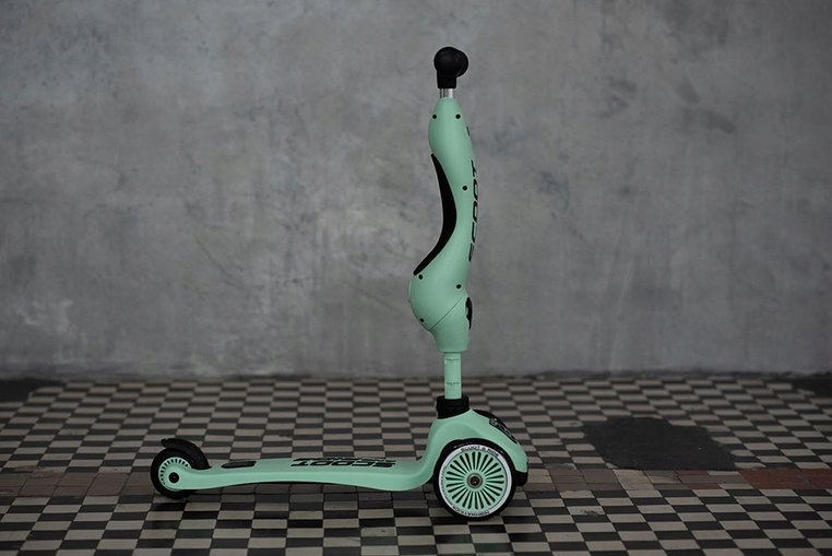 Scoot And Ride Kiwi ZESTAW HULAJNOGA i Jeździk 2w1 + KASK z LED XXS do S 1+ Wiek dziecka 12 m +