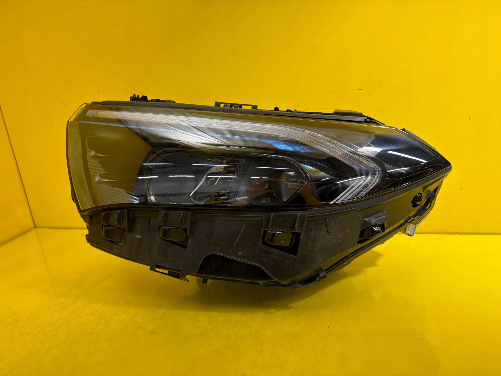 light left Mercedes EQA EQB W243 Full Led High Performance A2439062701