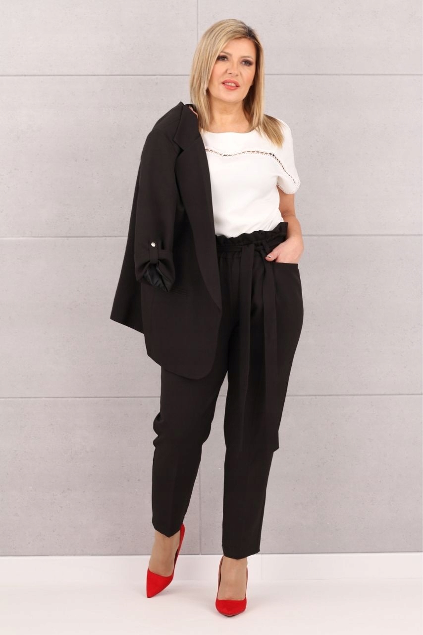 ELEGANCKI KOMPLET DAMSKI MARYNARKA I SPODNIE WIĄZANE POLSKI PRODUCENT Wzór dominujący bez wzoru