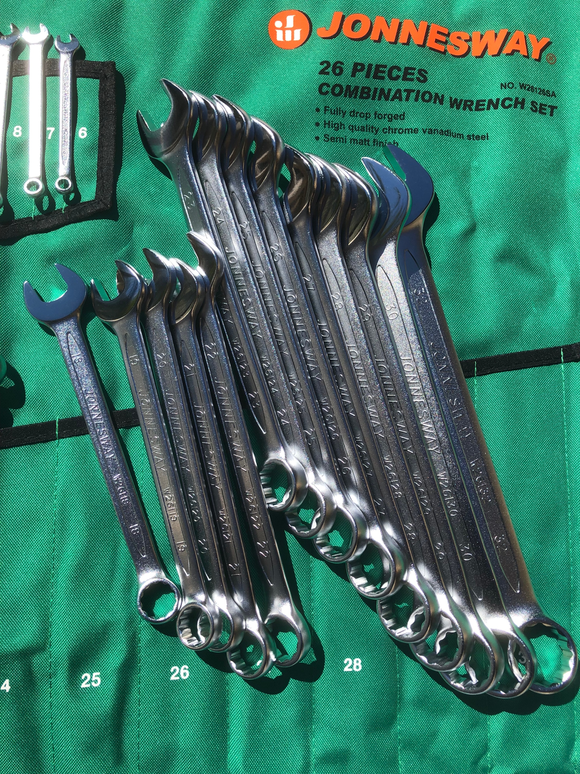 2d69ede741cd99b20a12e8d933e4