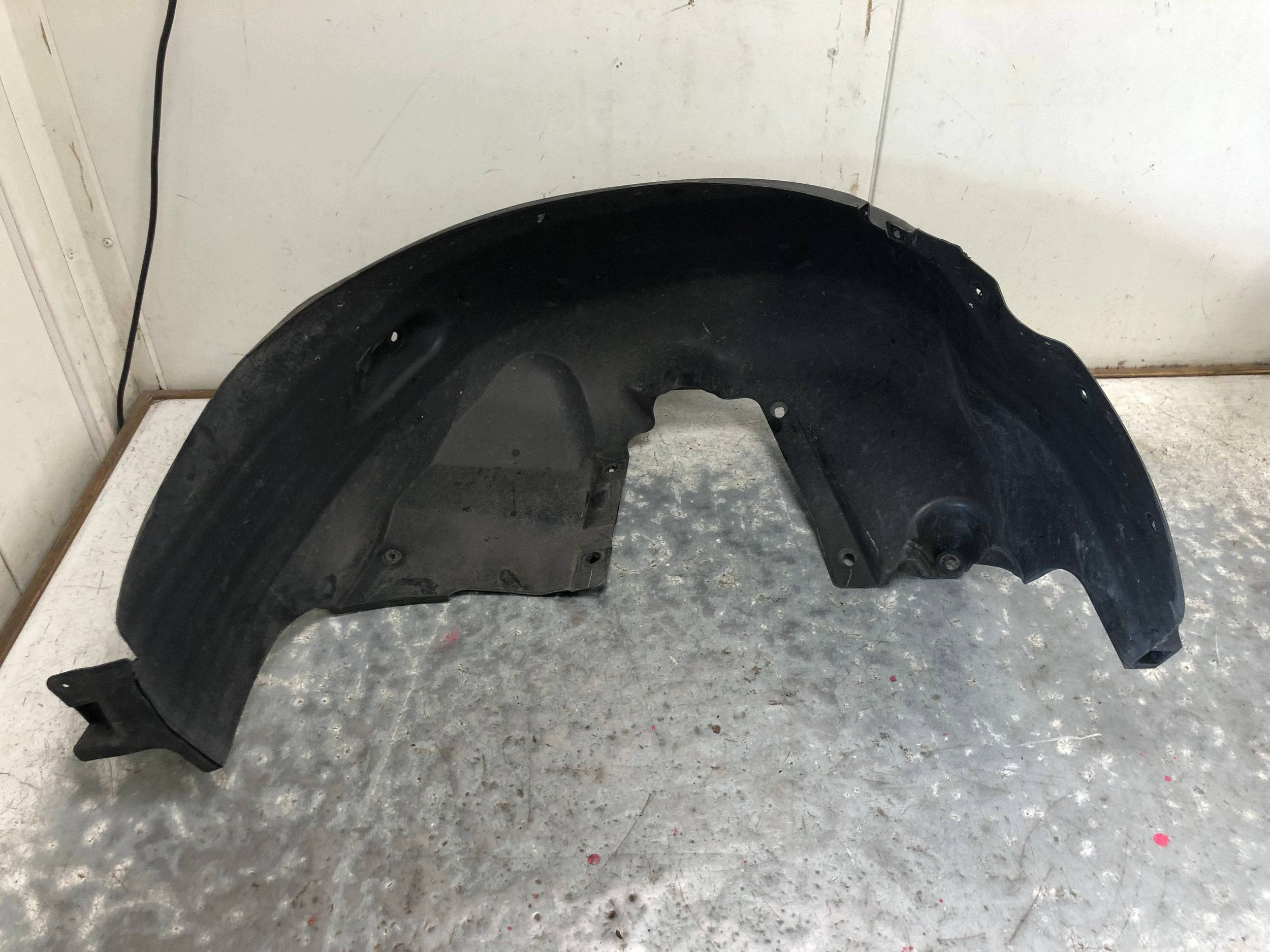 mudguard left rear part OPEL ASTRA K KOMBI 39040822