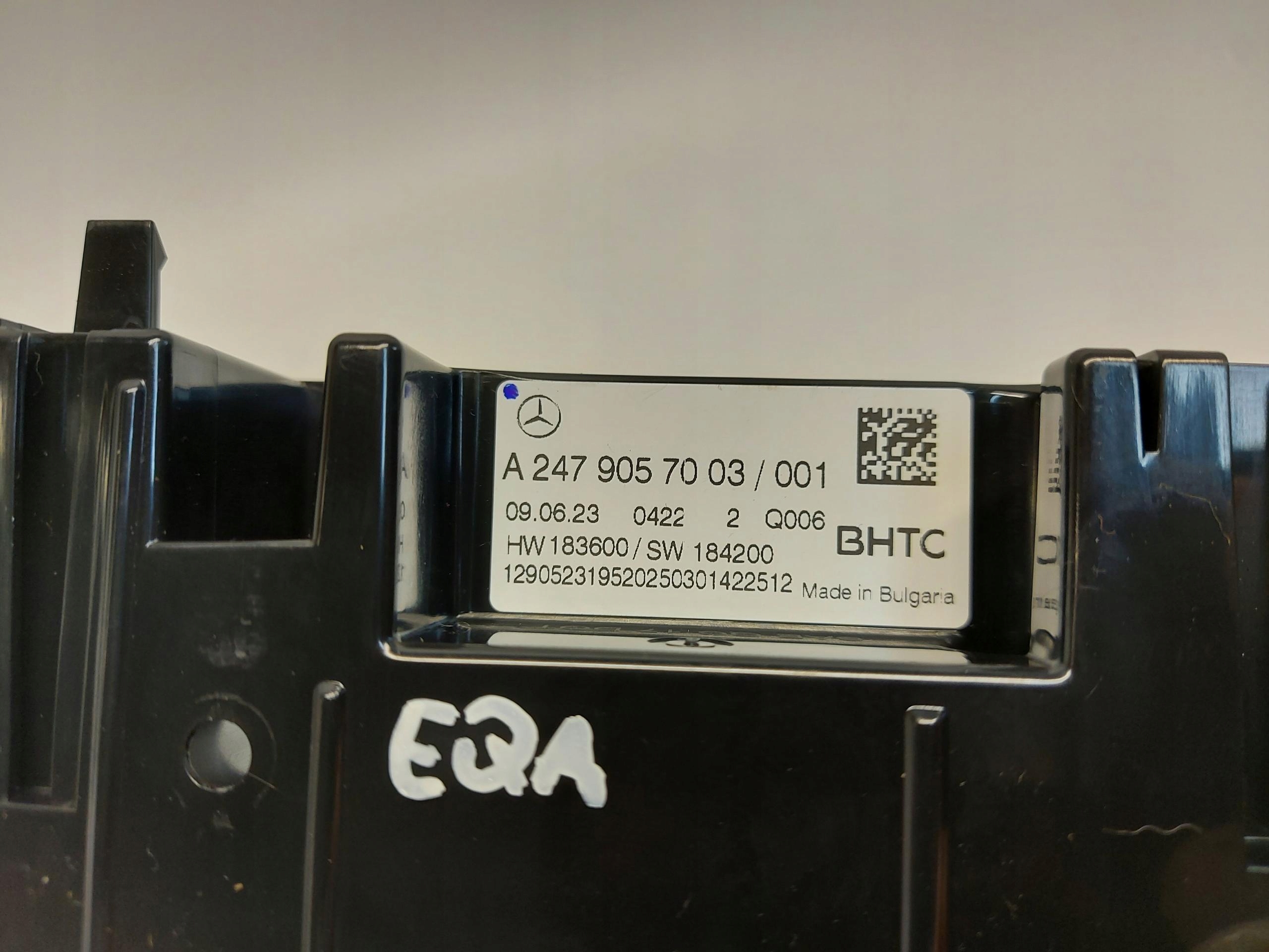 Mercedes EQA 250+ W243 Unite commande clima A2479057003