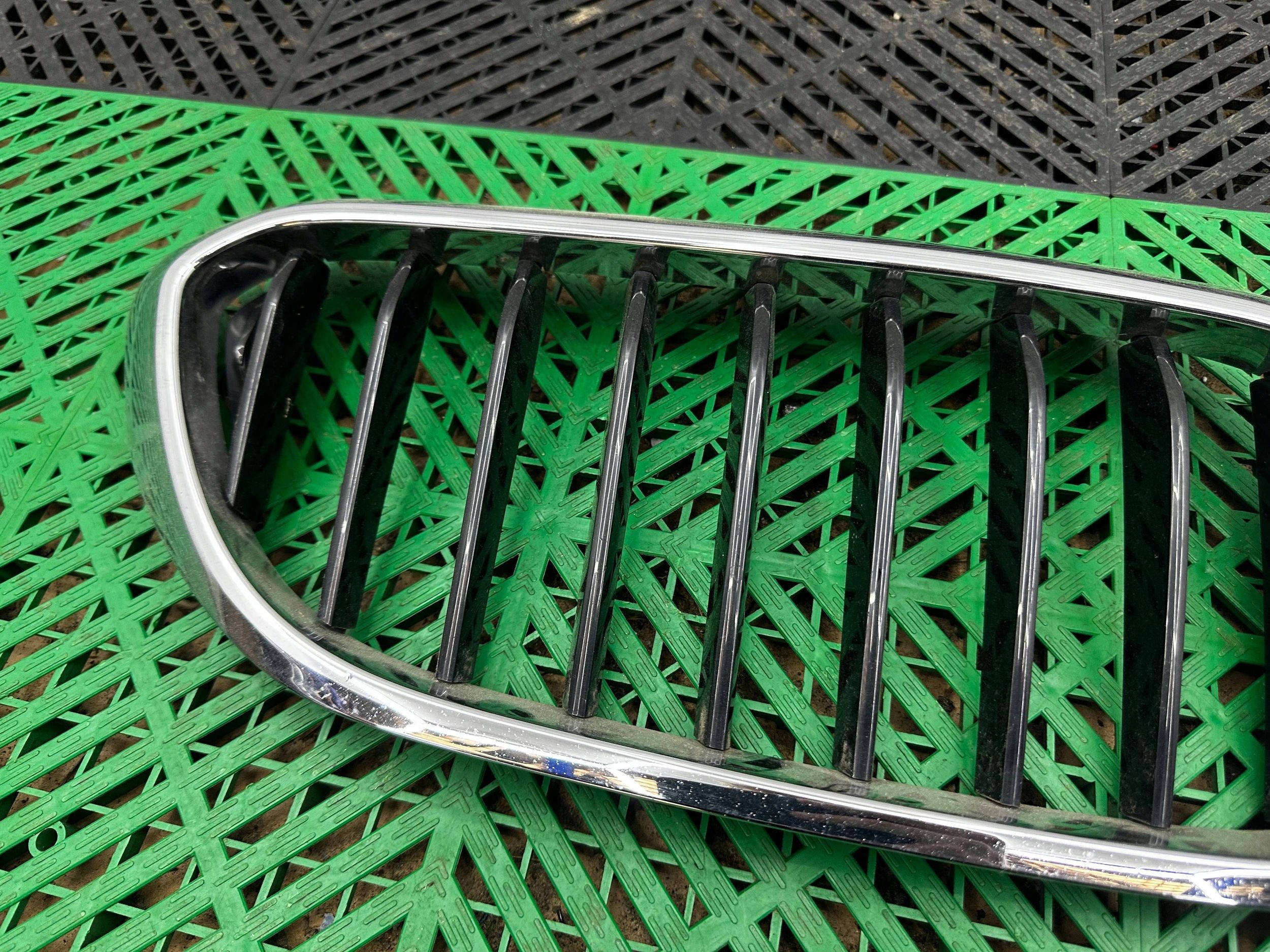 grille radiator (grill) BMW 5 G30 G31 8070469