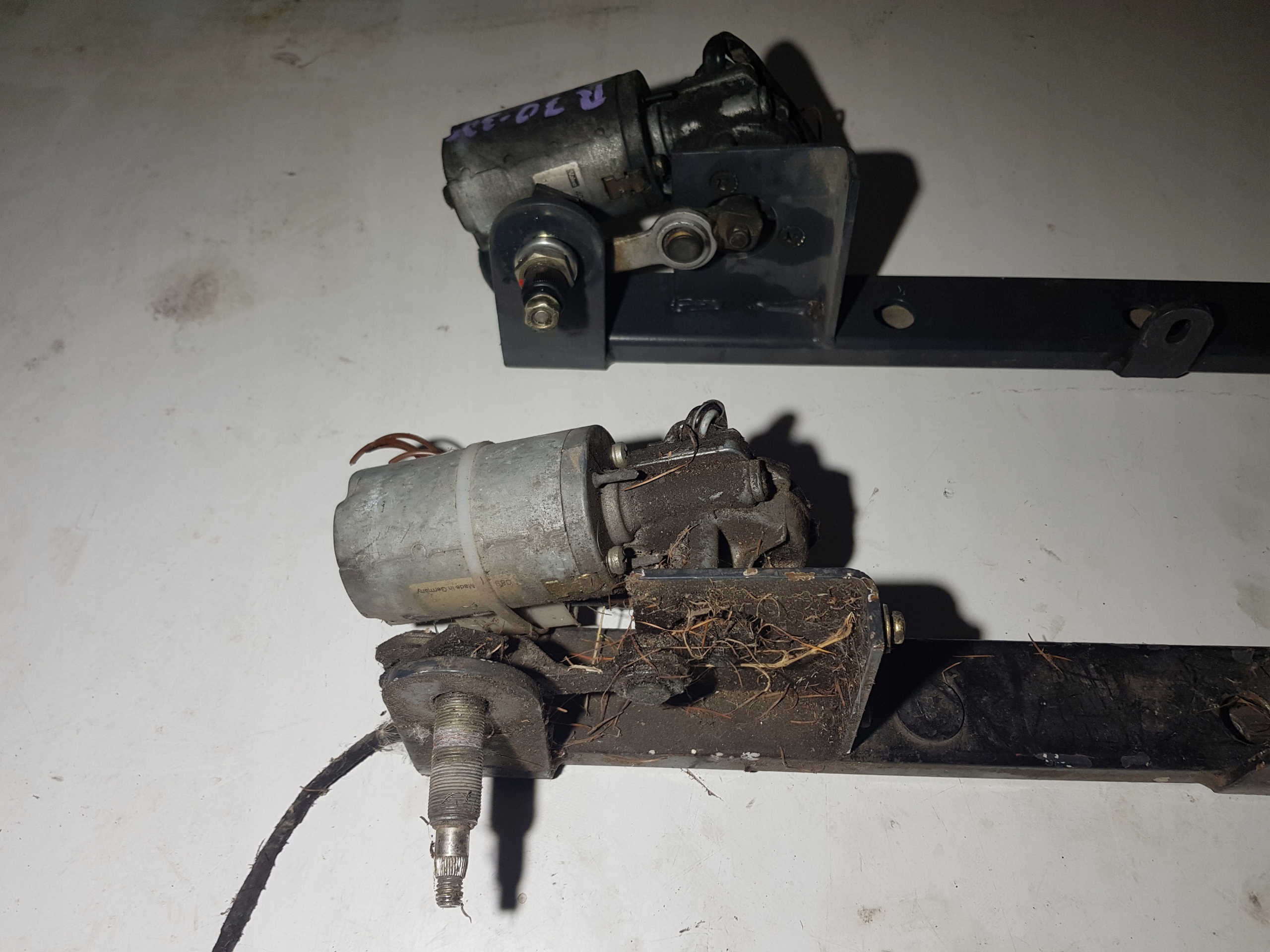 Двигатель стеклоочистителя передний STILL R70 20 25 30