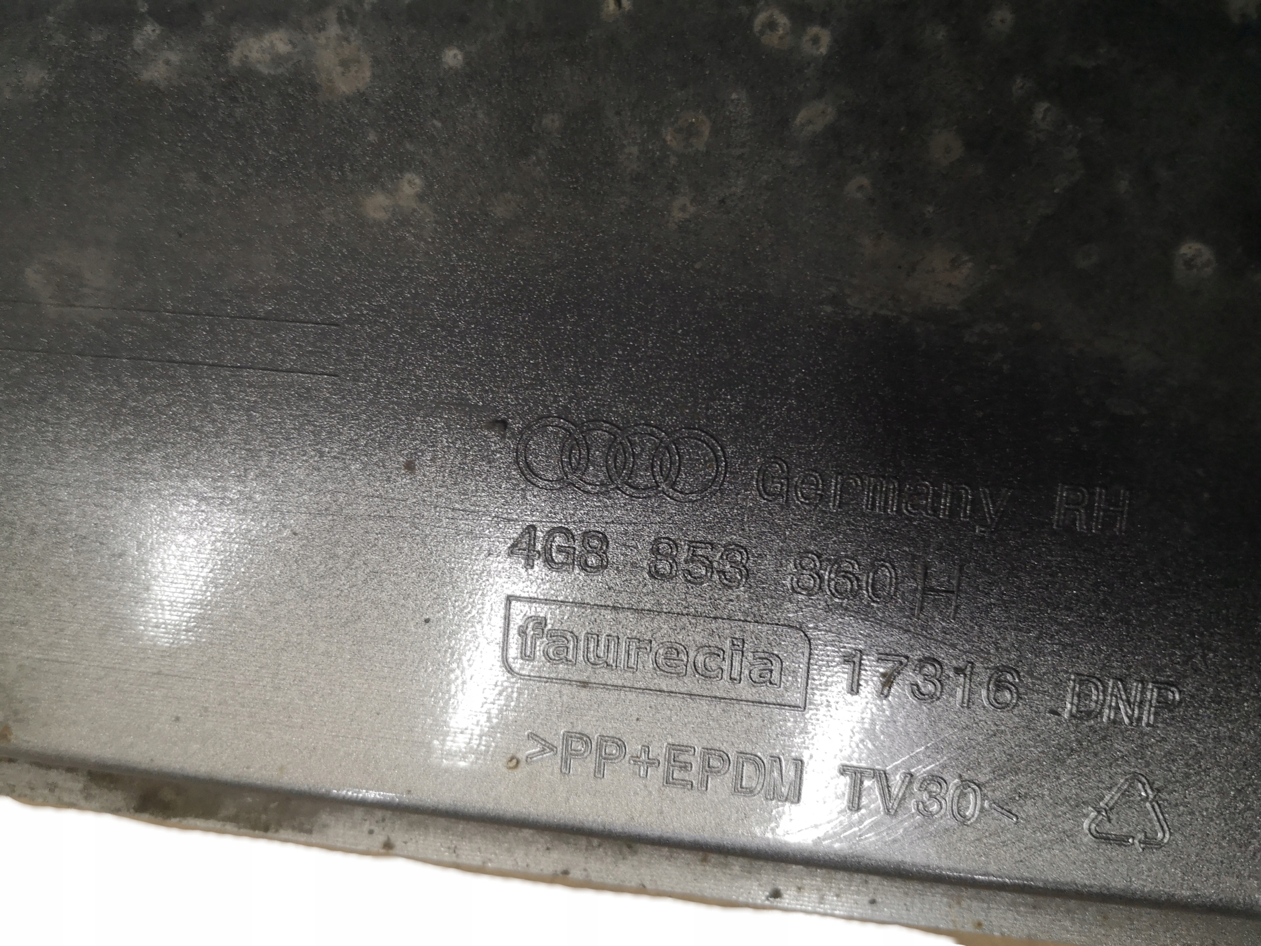 AUDI A7 LIFT moulding cap threshold right LZ1U