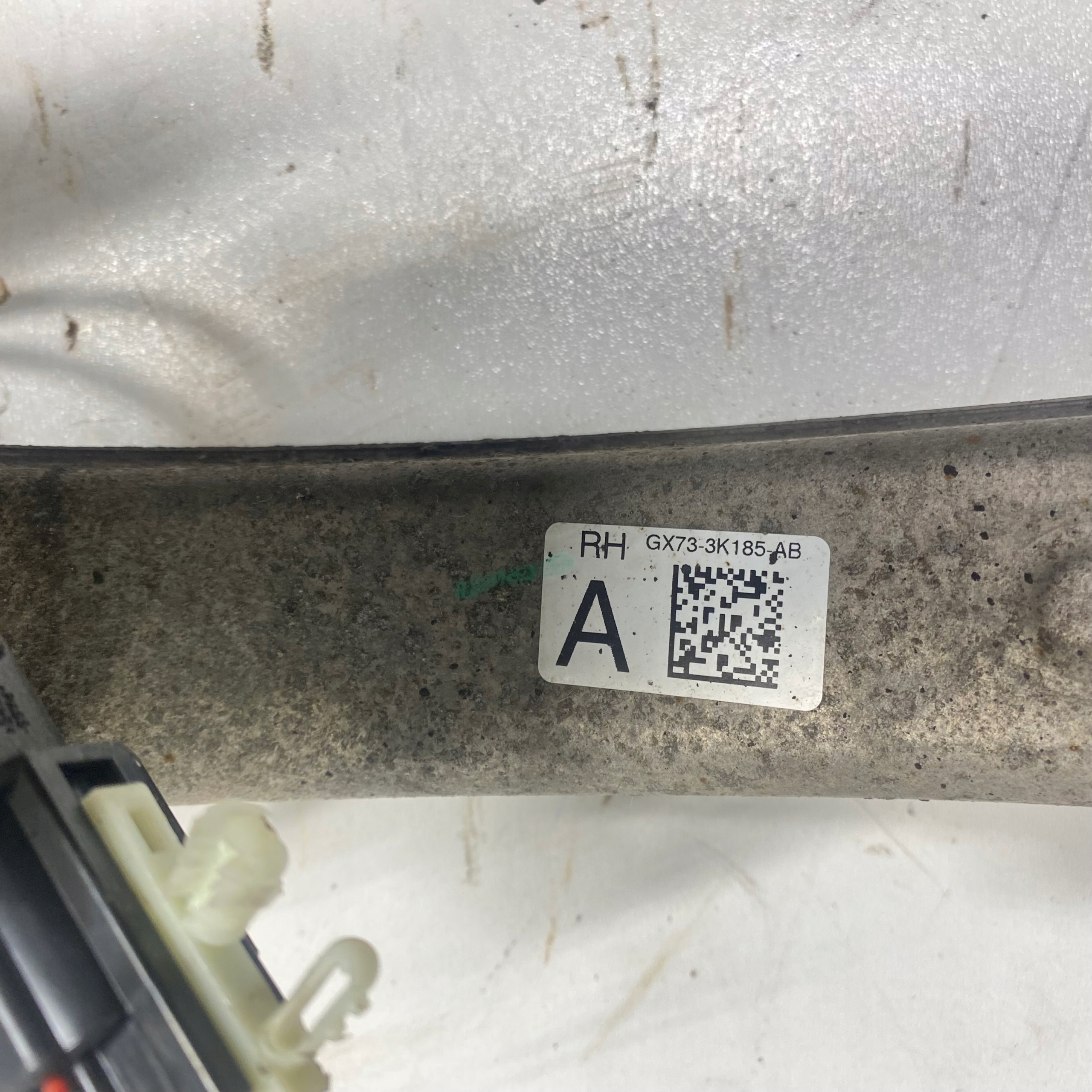 swing right front JAGUAR XE X760 2.0 DIESEL GX73-3K185-A