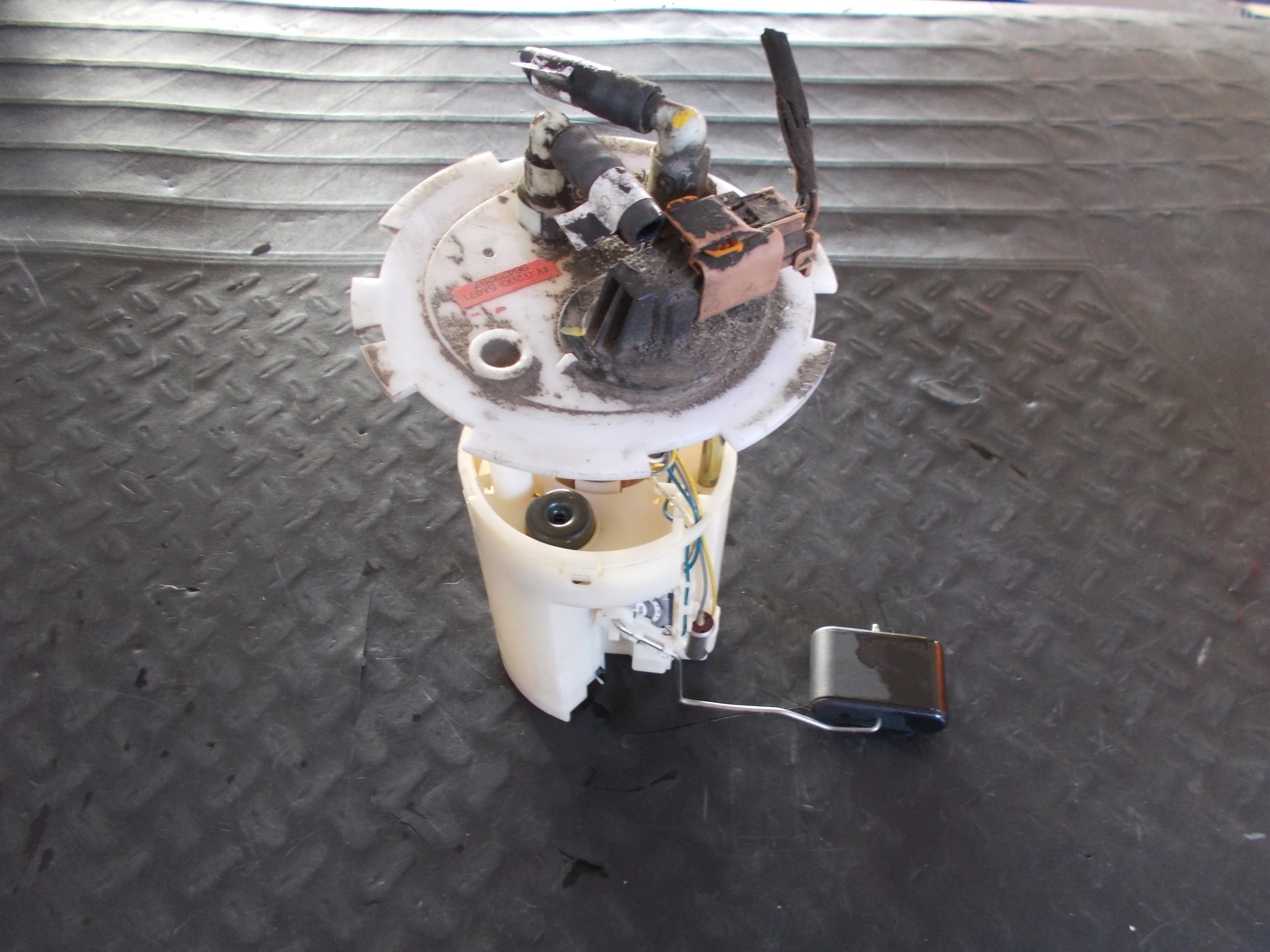 96423297 - ПАЛИВНИЙ НАСОС CHEVROLET KALOS 1.4