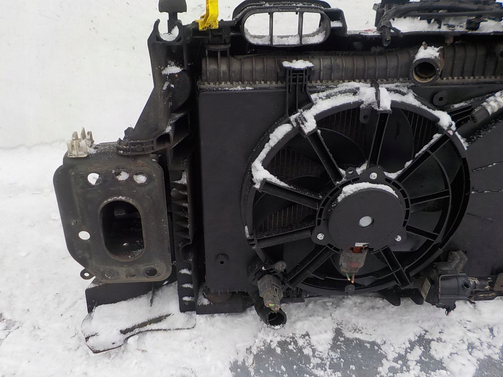 354 FORD FIESTA MK7 1.0 ECOBOOST support panel for radiators sider radiator
