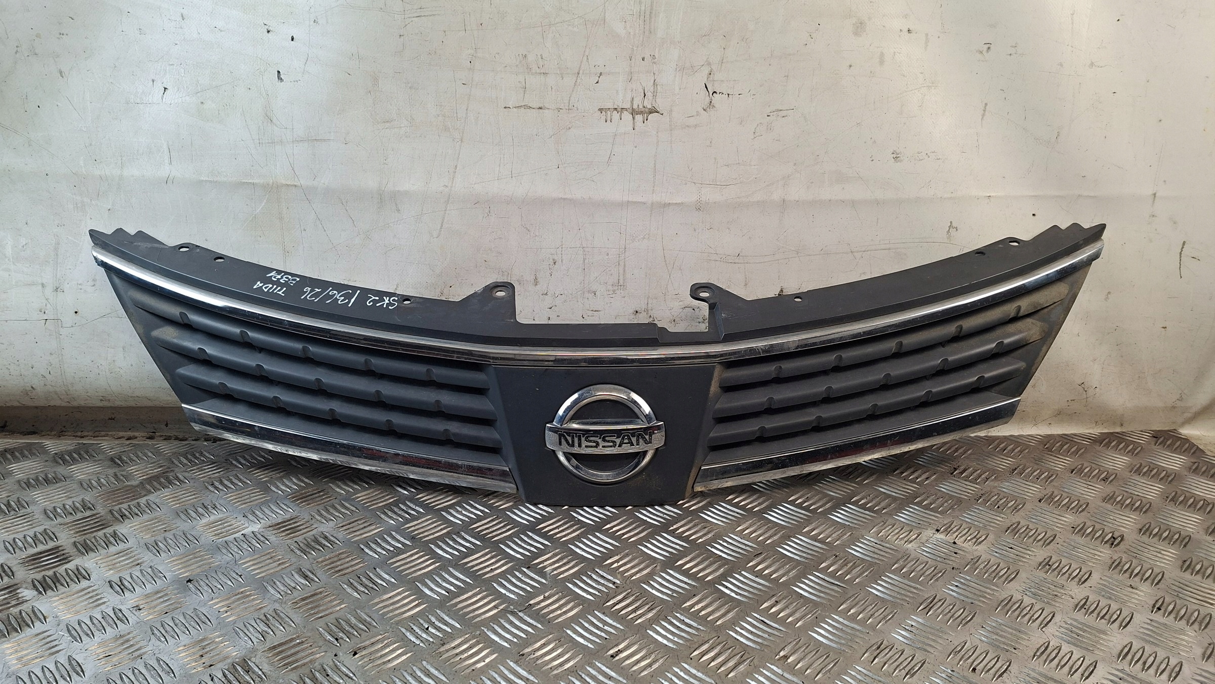 Grill Grill NISSAN TIIDA