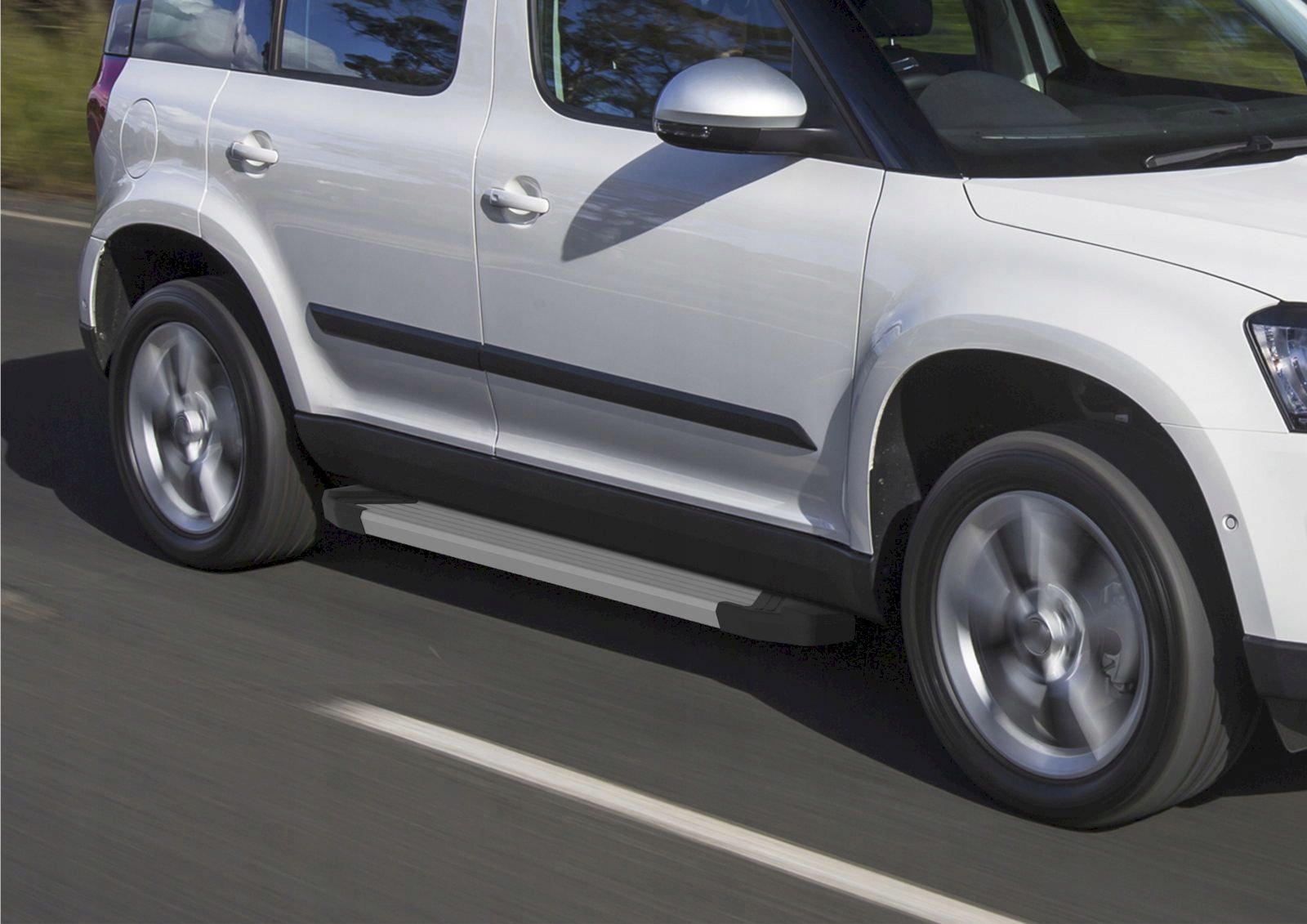 Stopnie boczne Skoda YETI 2009-17 orurowanie TUV